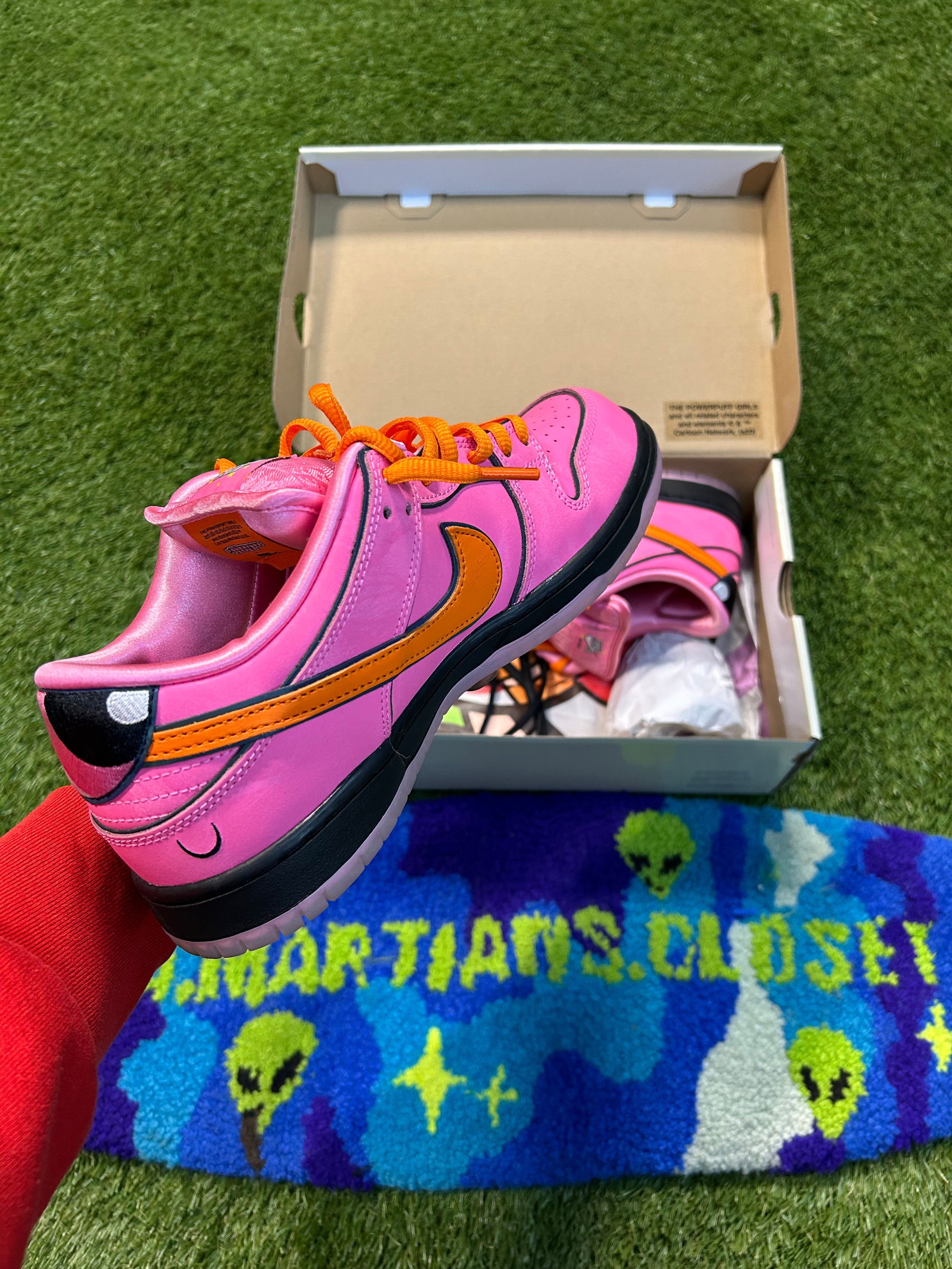 Nike SB Dunk Low The Powerpuff Girls Blossom