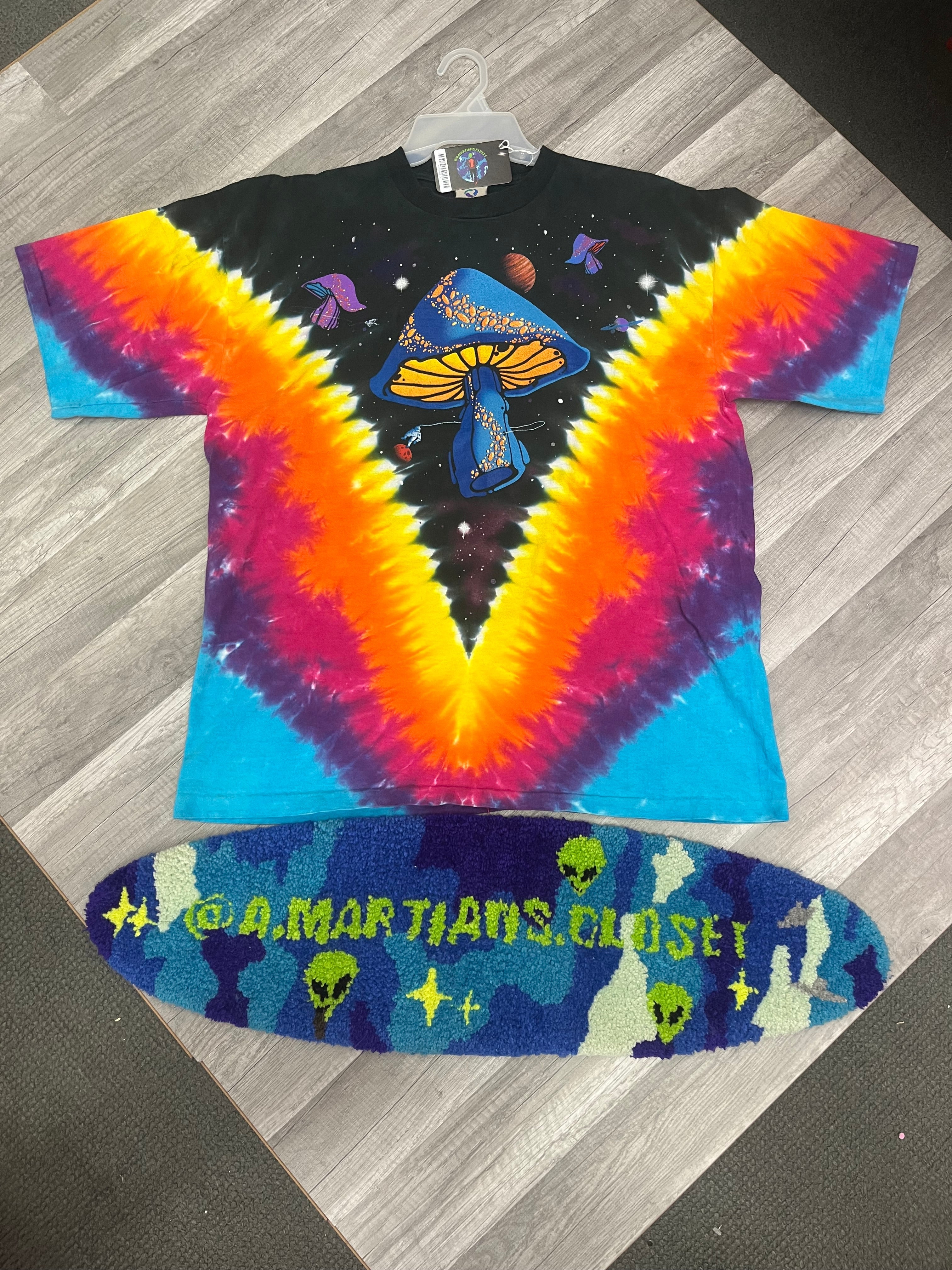 Vintage 90s Tye Dye Magic Mushroom Tee