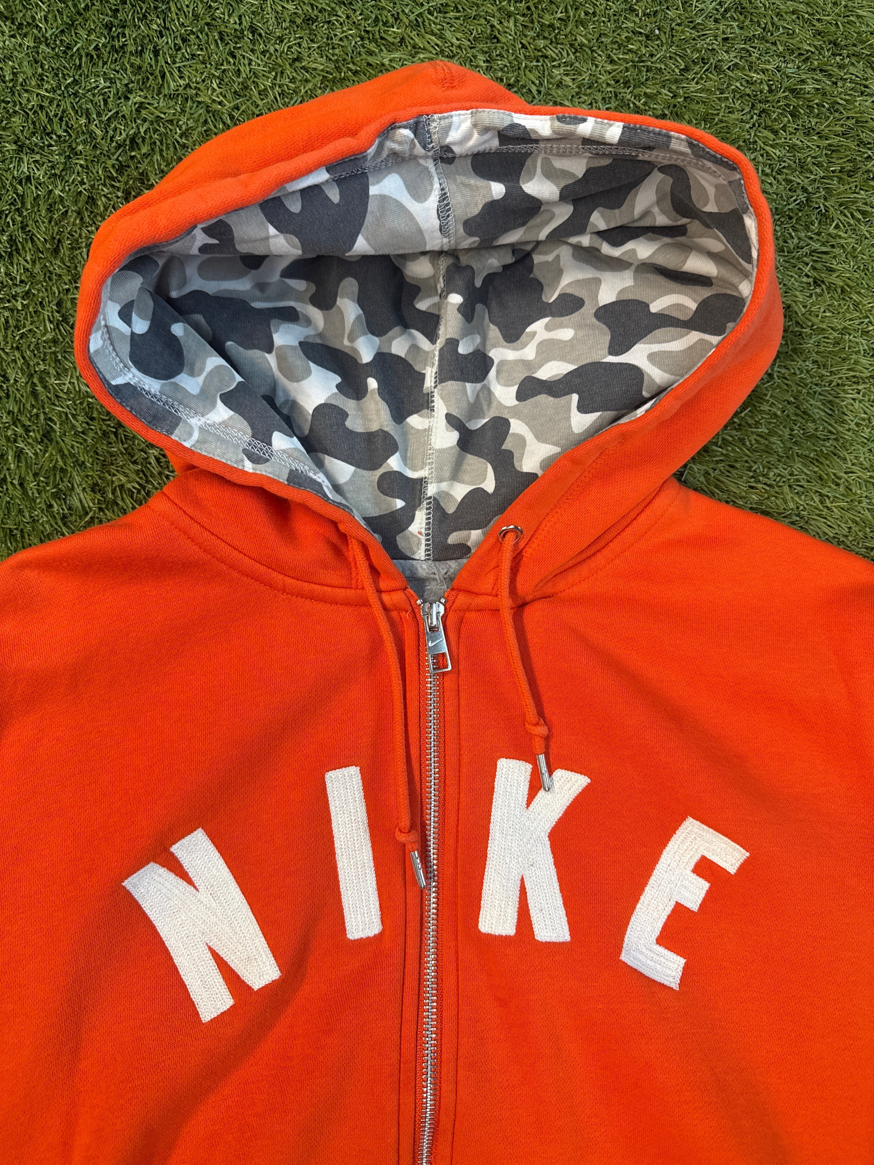 Y2K “NIKE” FULL ZIP HOODIE