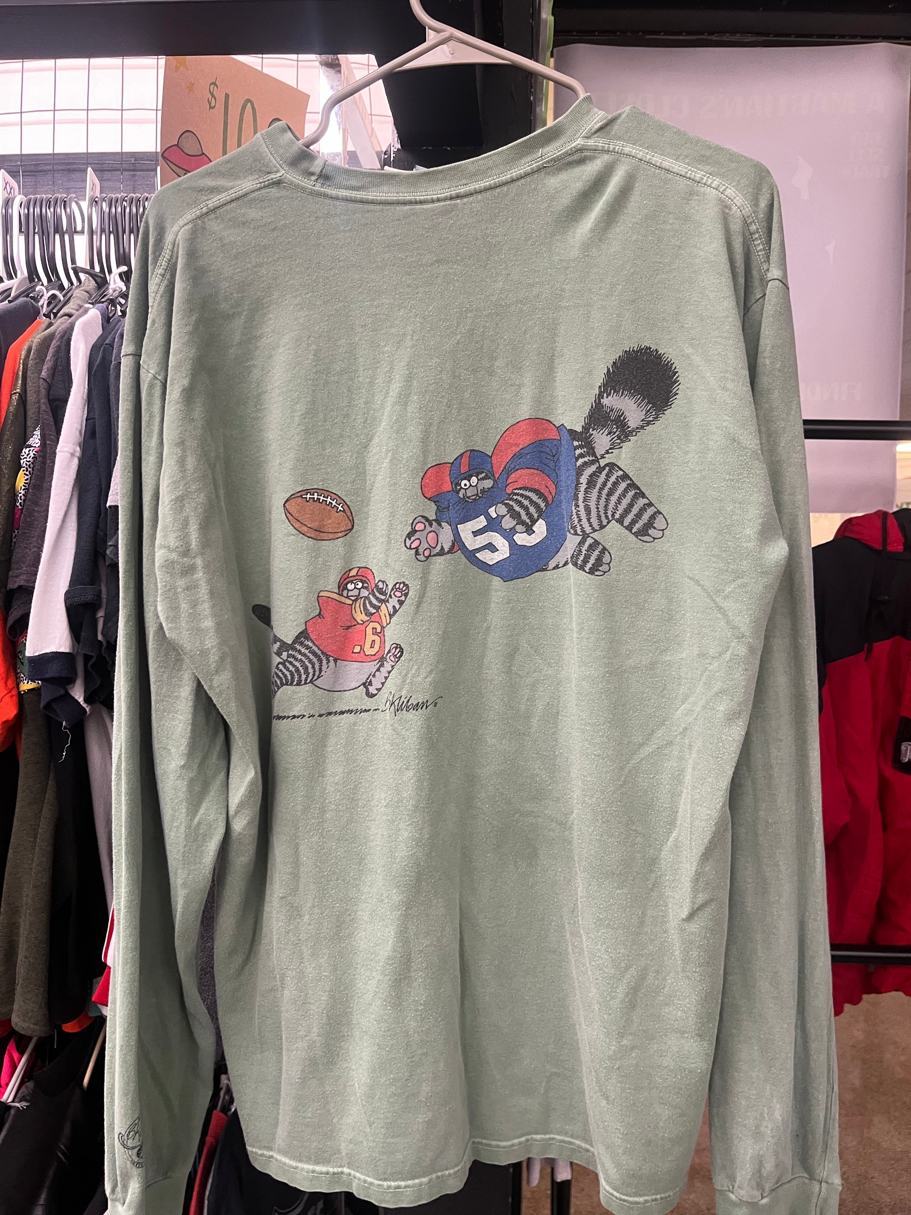 Crazy Shirts Hawaii Kliban Fat Cat Football T-Shirt Green Ti Leaf Dyed