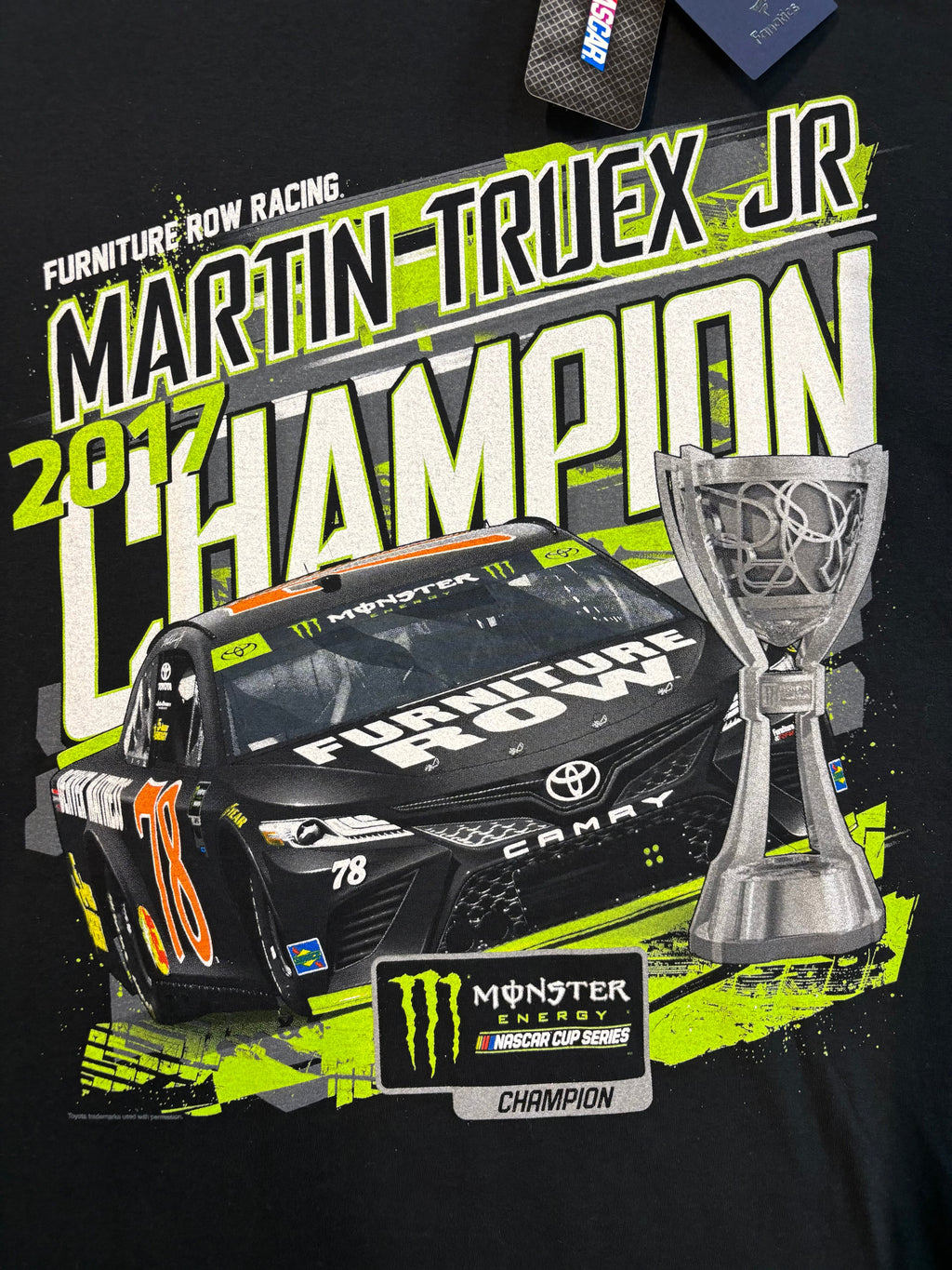 Martin Truex Jr 2017 champion Monster energy drink racing T-shirt Size 2XL Fanatics tag
