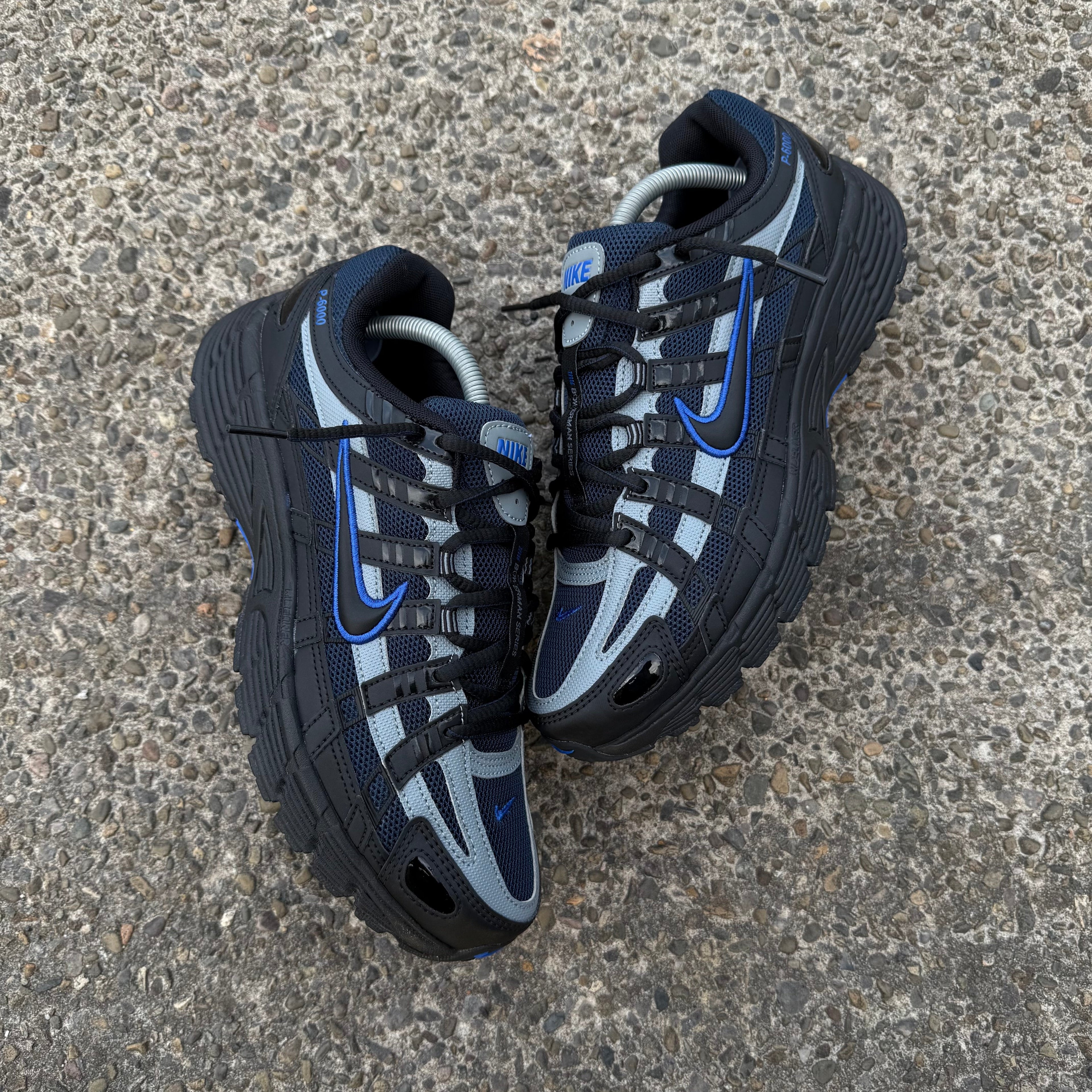 NIKE P-6000 - BLACK / MIDNIGHT BLUE / OBSIDIAN
