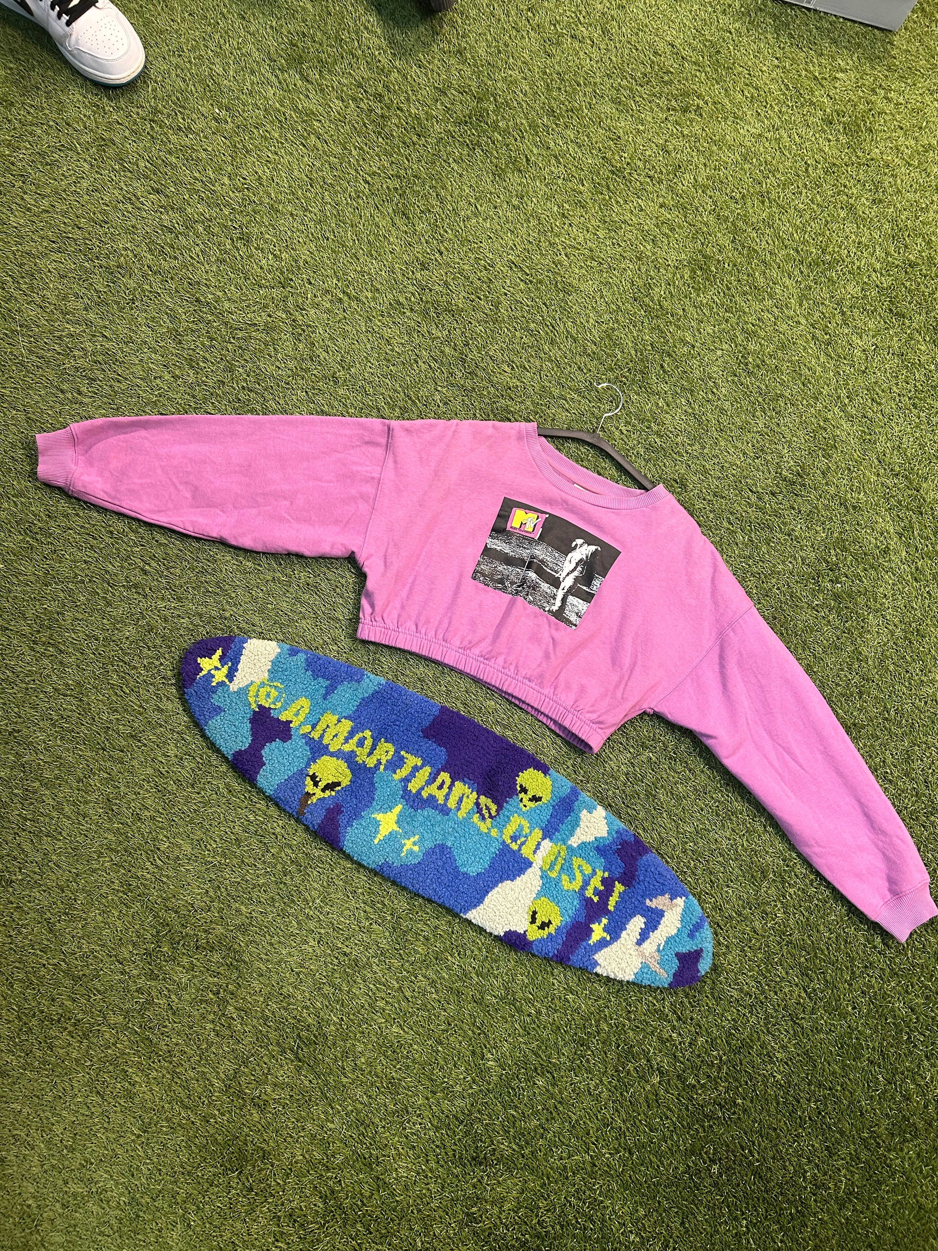 2019 MTV Women’s Crop Crewneck