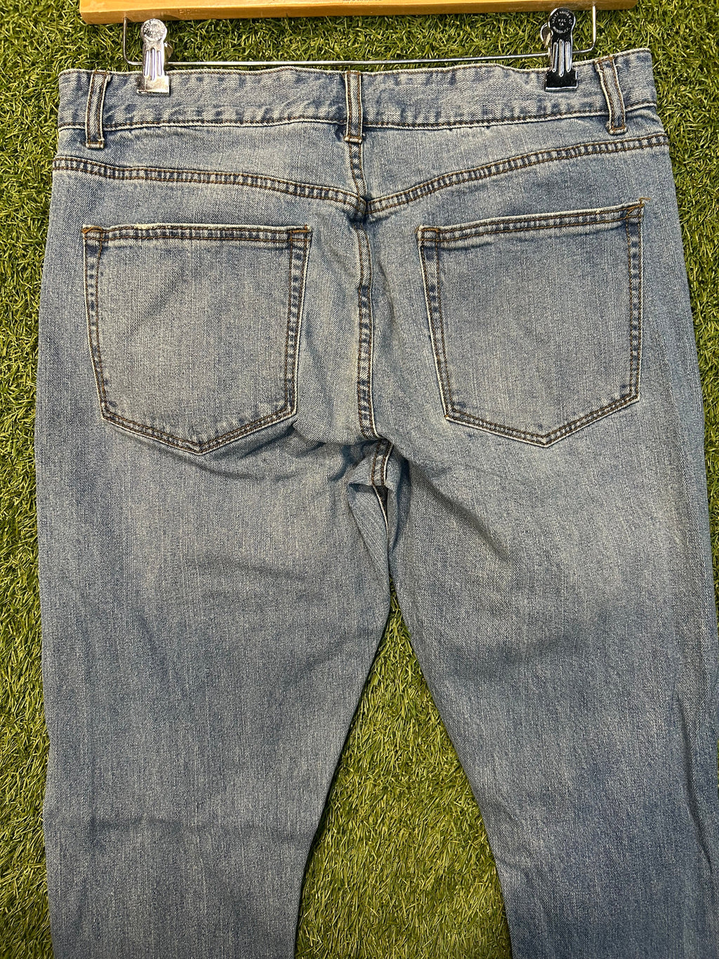 Forever 21 Ripped Knee Fitted Jeans