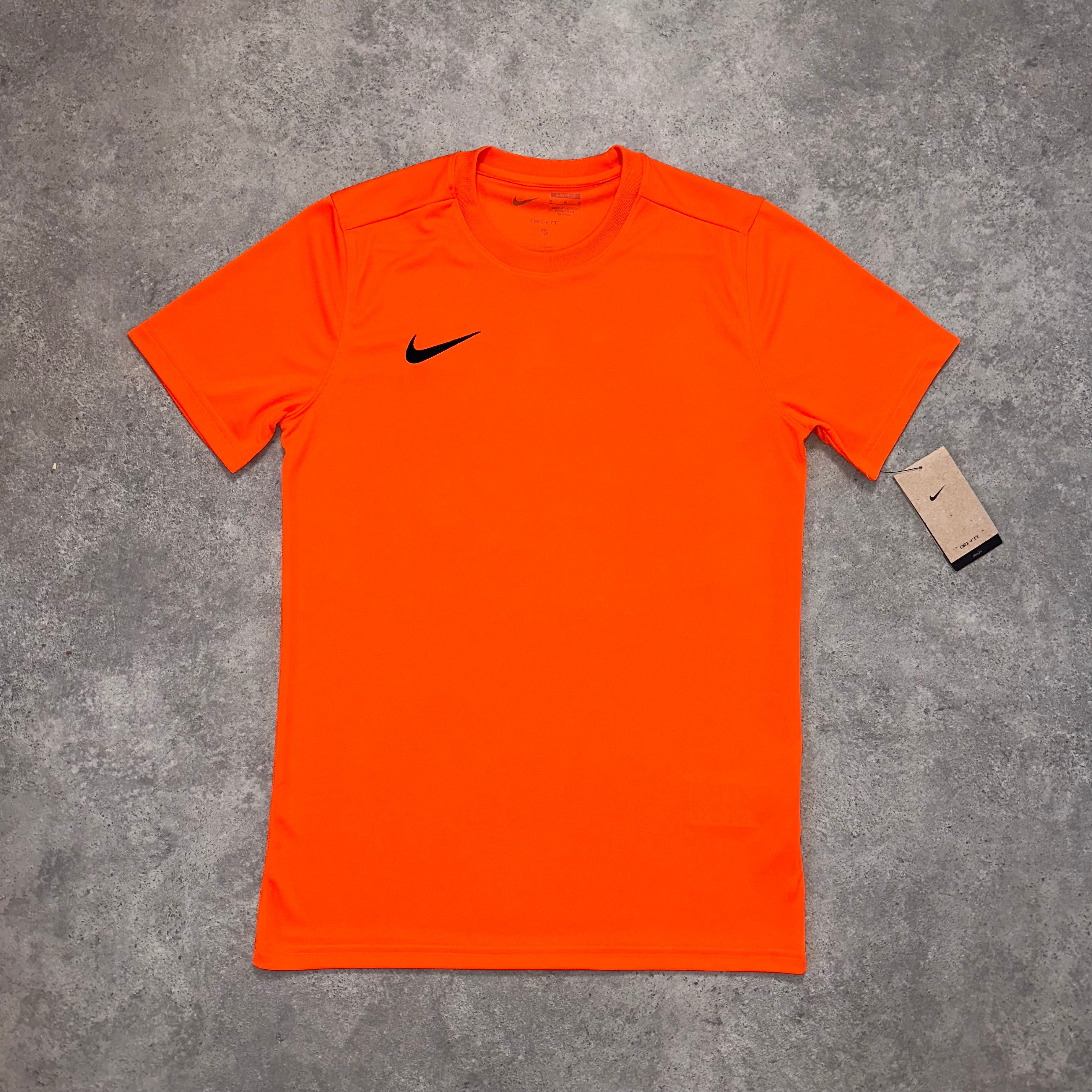 NIKE LOGO ESSENTIAL T SHIRT - ORANGE