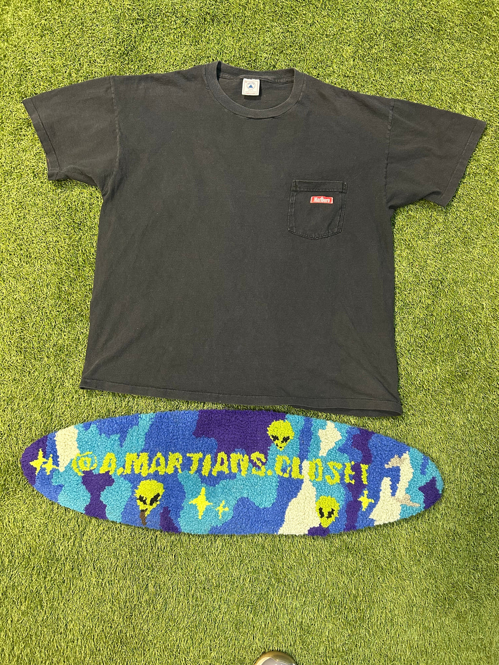 Vintage 90s Marlboro Front Pocket Tee