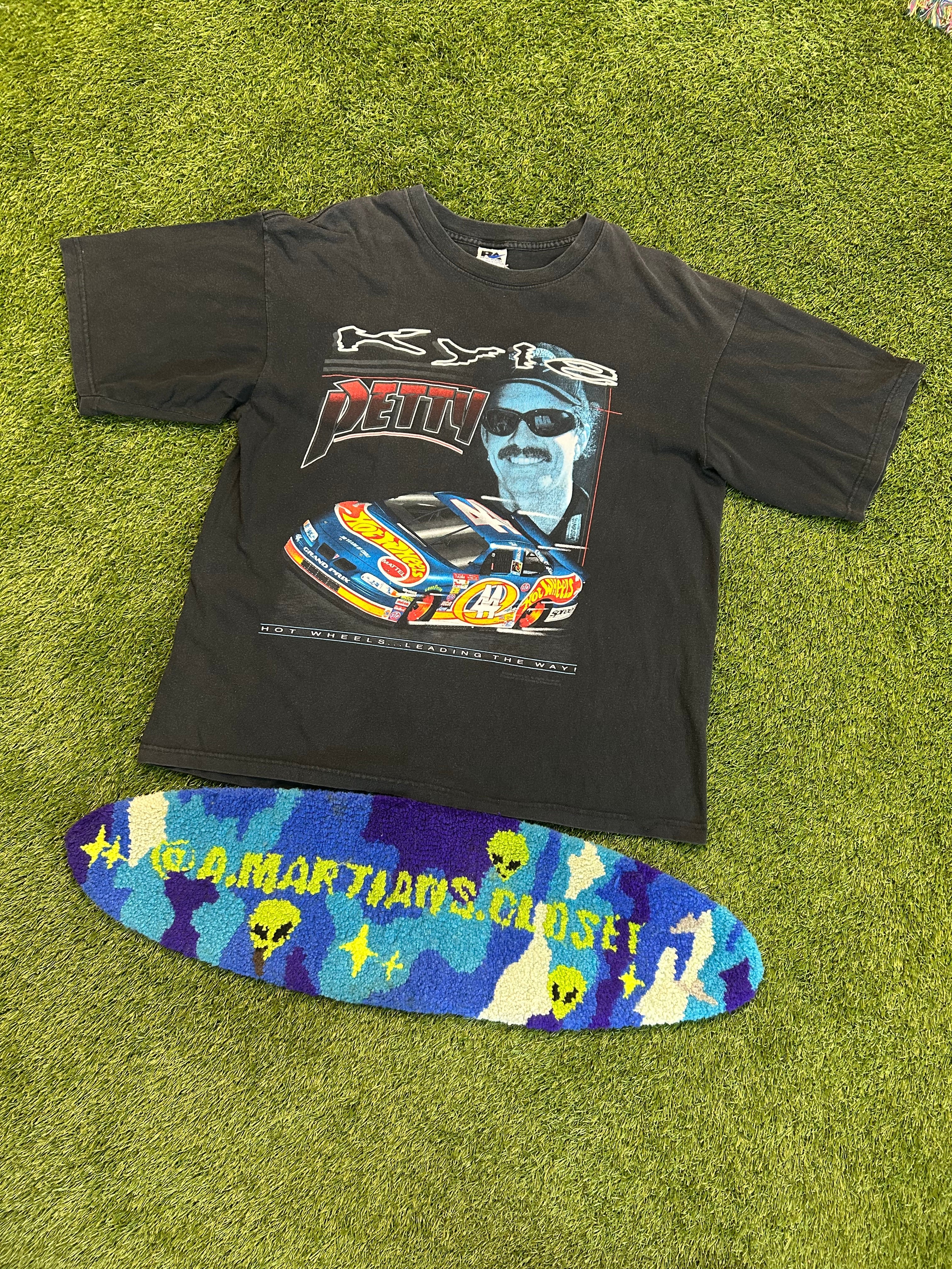 Vintage 90s Kyle Petty Hot Wheels Leading The Way Tee