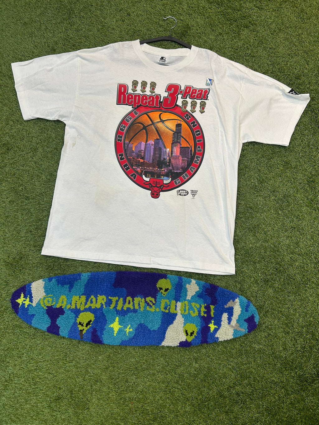 Vintage Chicago Bulls NBA Repeat  3 Peat Starter Tee