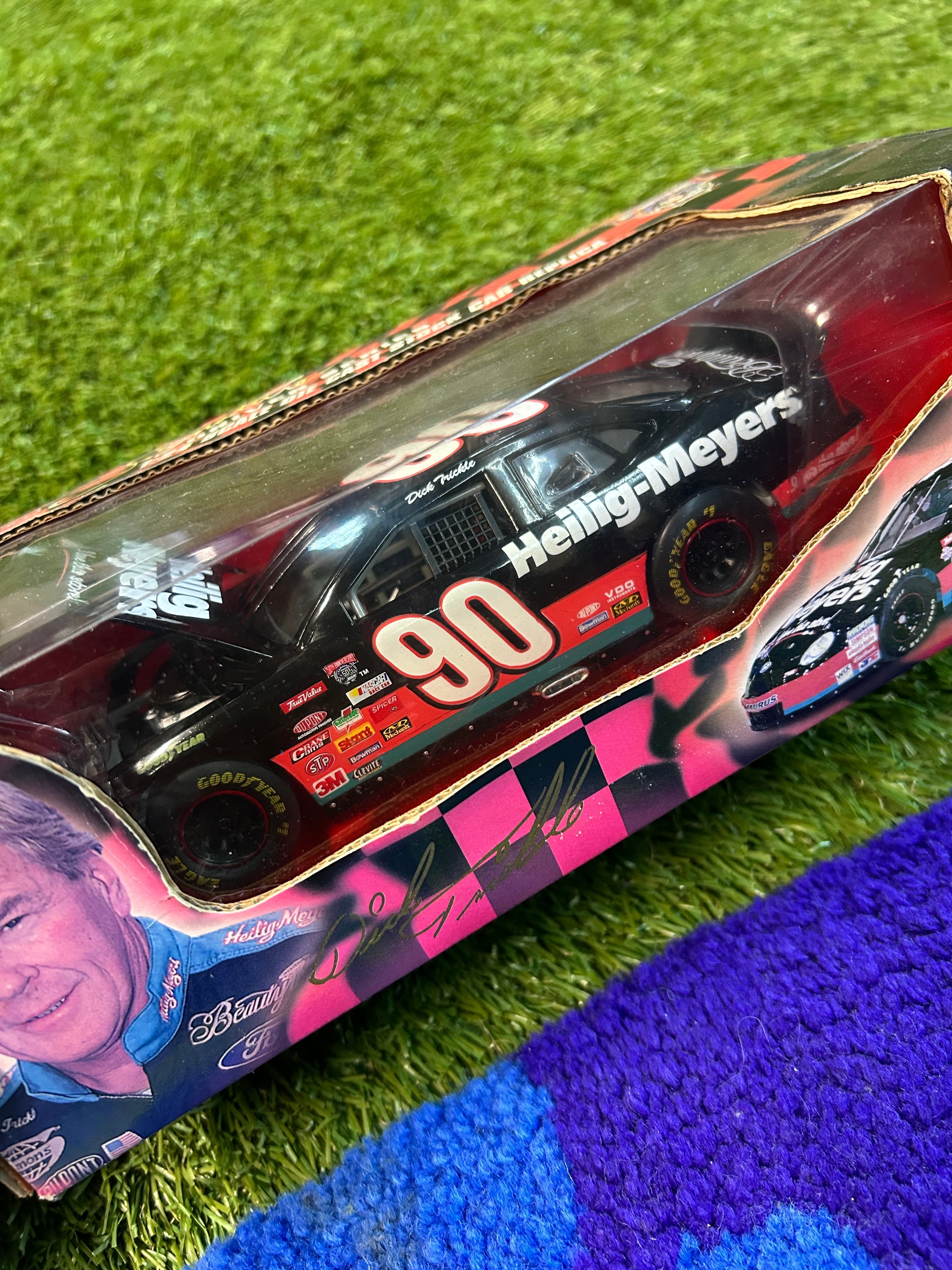Vintage 1998 Collectable 1:24 Scale Die Cast Car NASCAR #90 Racing Champions