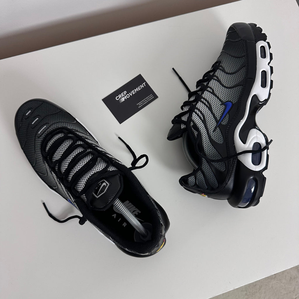 NIKE AIR MAX PLUS TN - PHANTOM BLACK / RACER BLUE