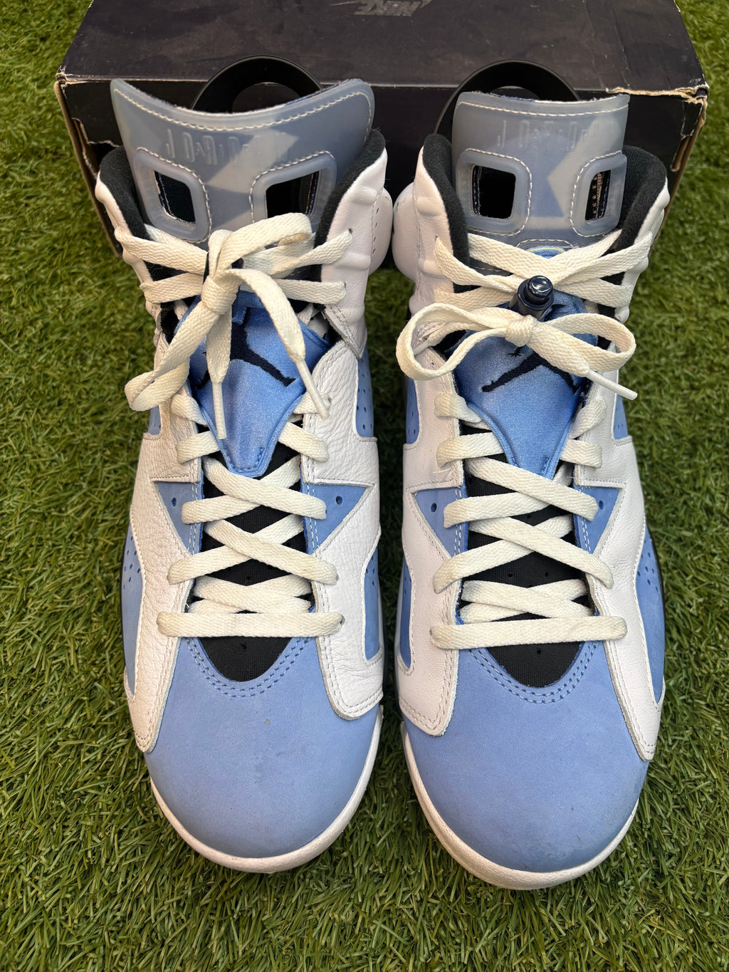Jordan retro 6 UNC size 11