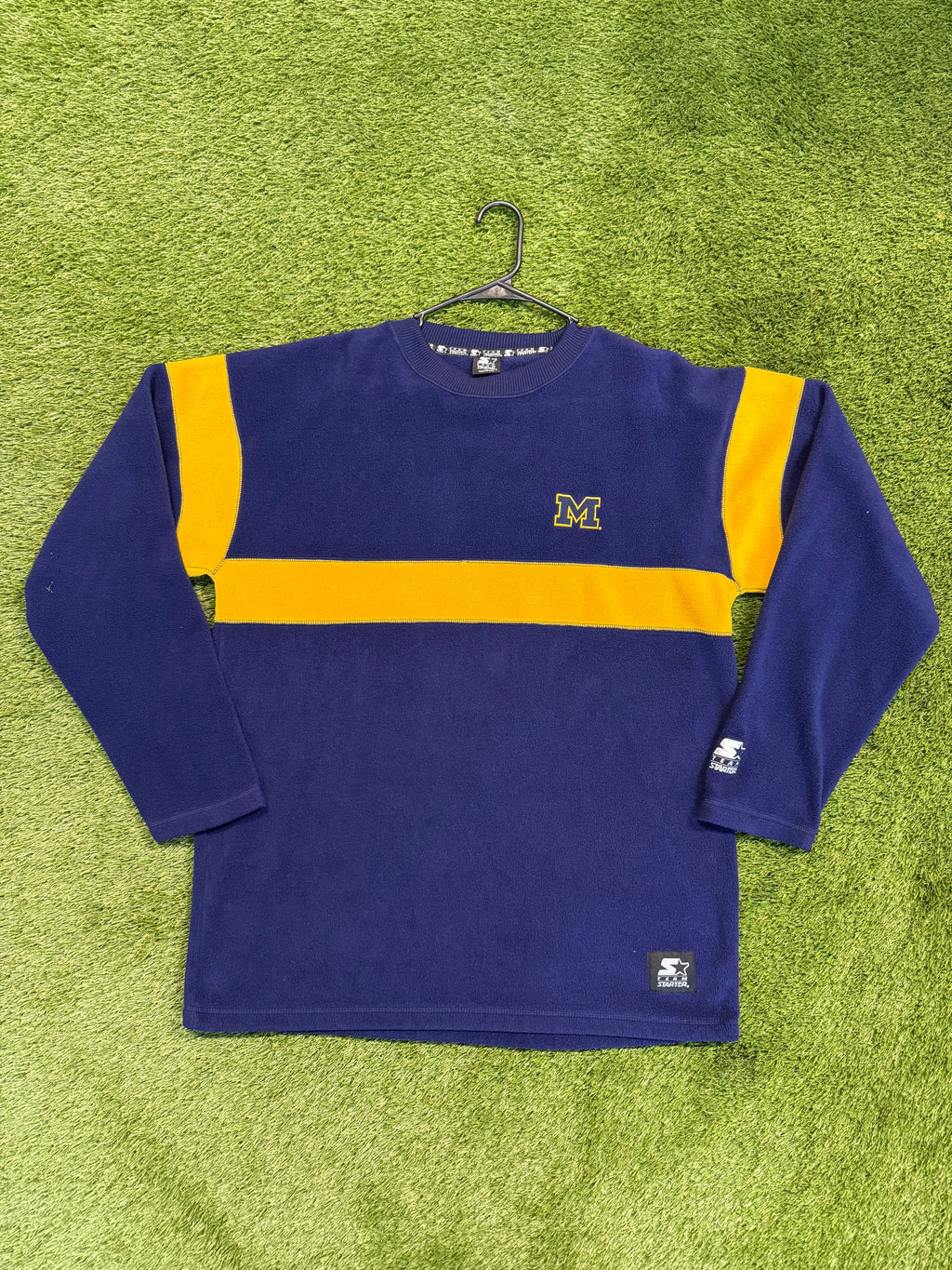 Vintage Starter “Michigan Wolverines” L/S Fleece