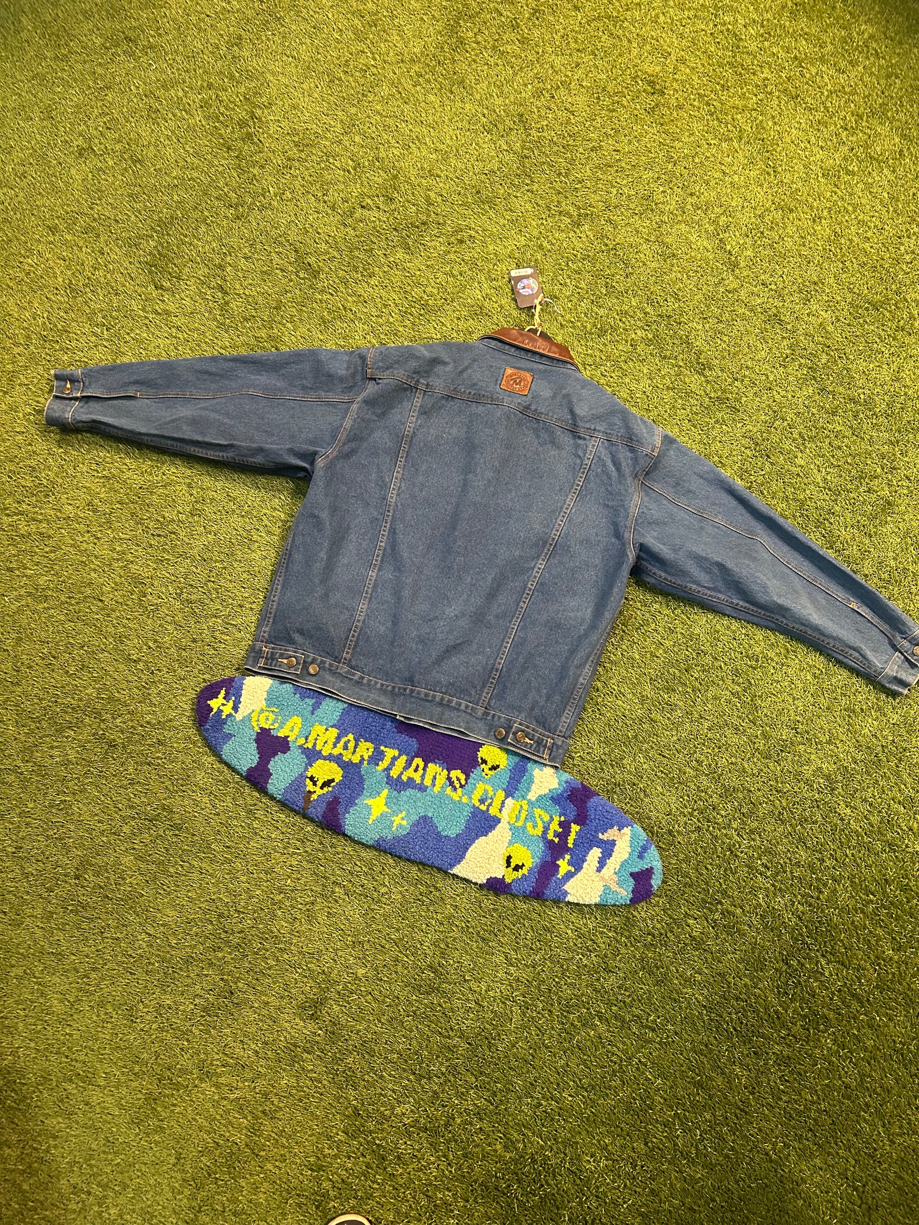 Vintage Marlboro Country Store Dark Blue Jean Jacket