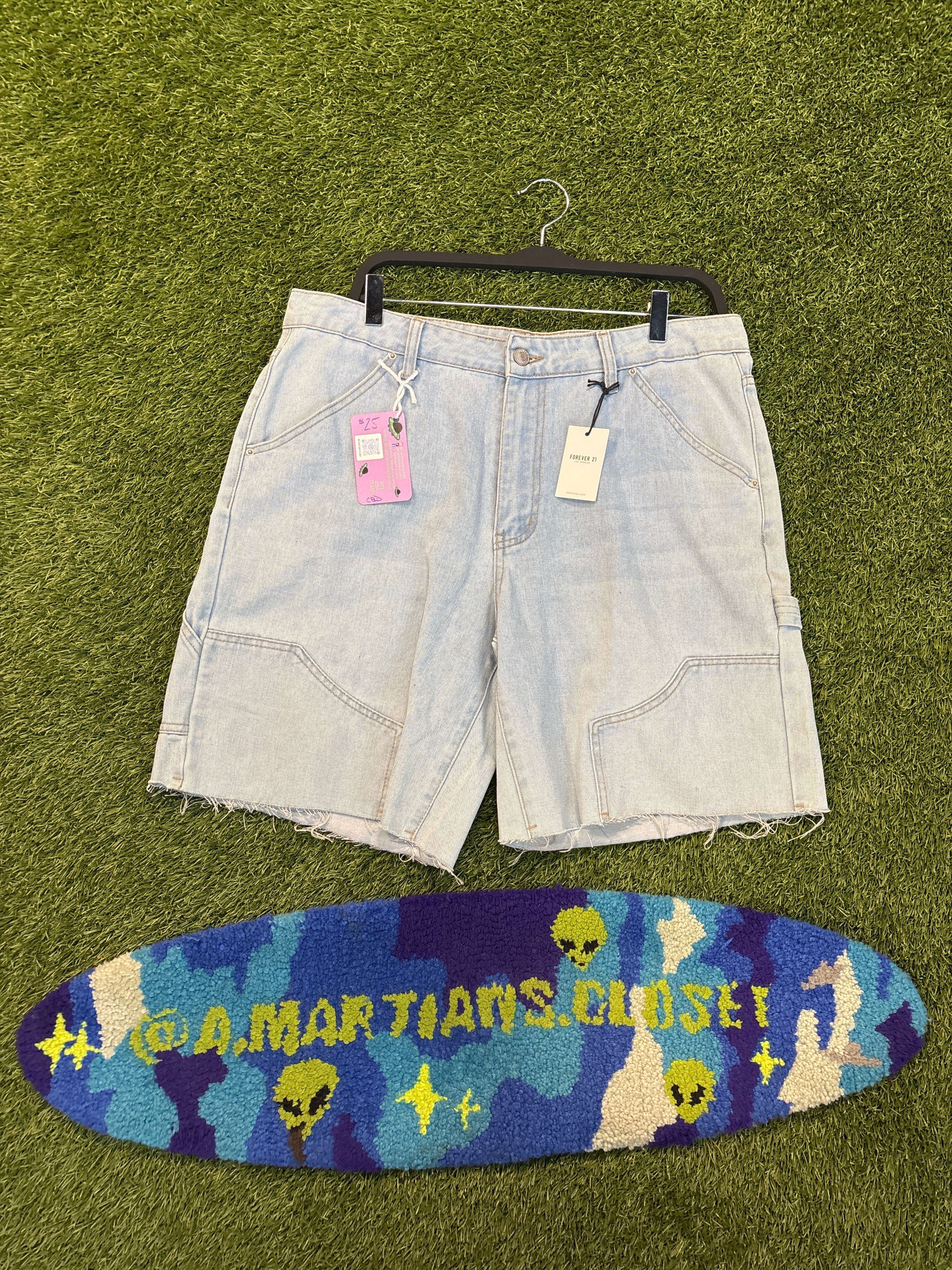 Forever 21 Double Knee Carpenter Style Jean Shorts Size 30