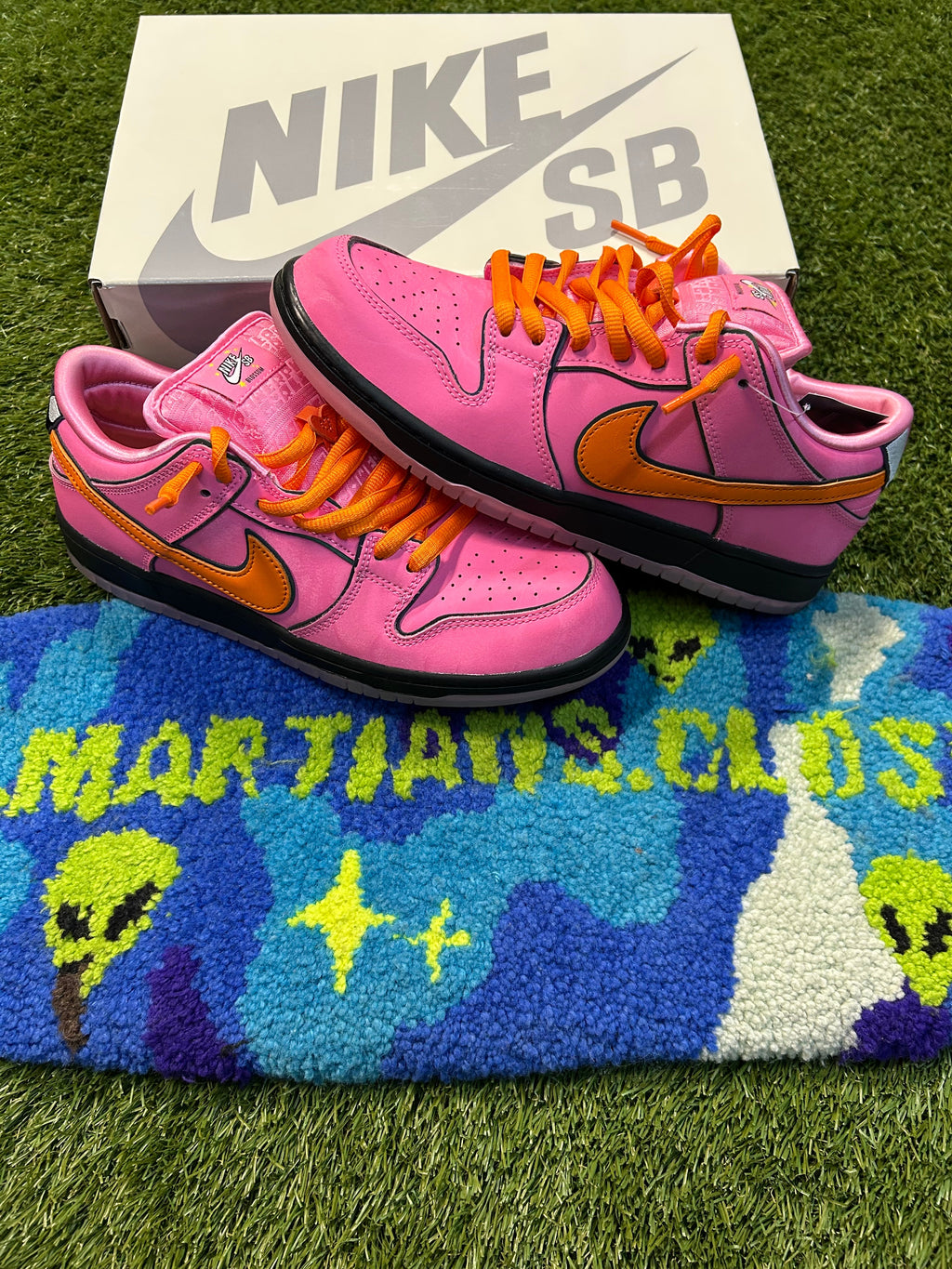 Nike SB Dunk Low The Powerpuff Girls Blossom