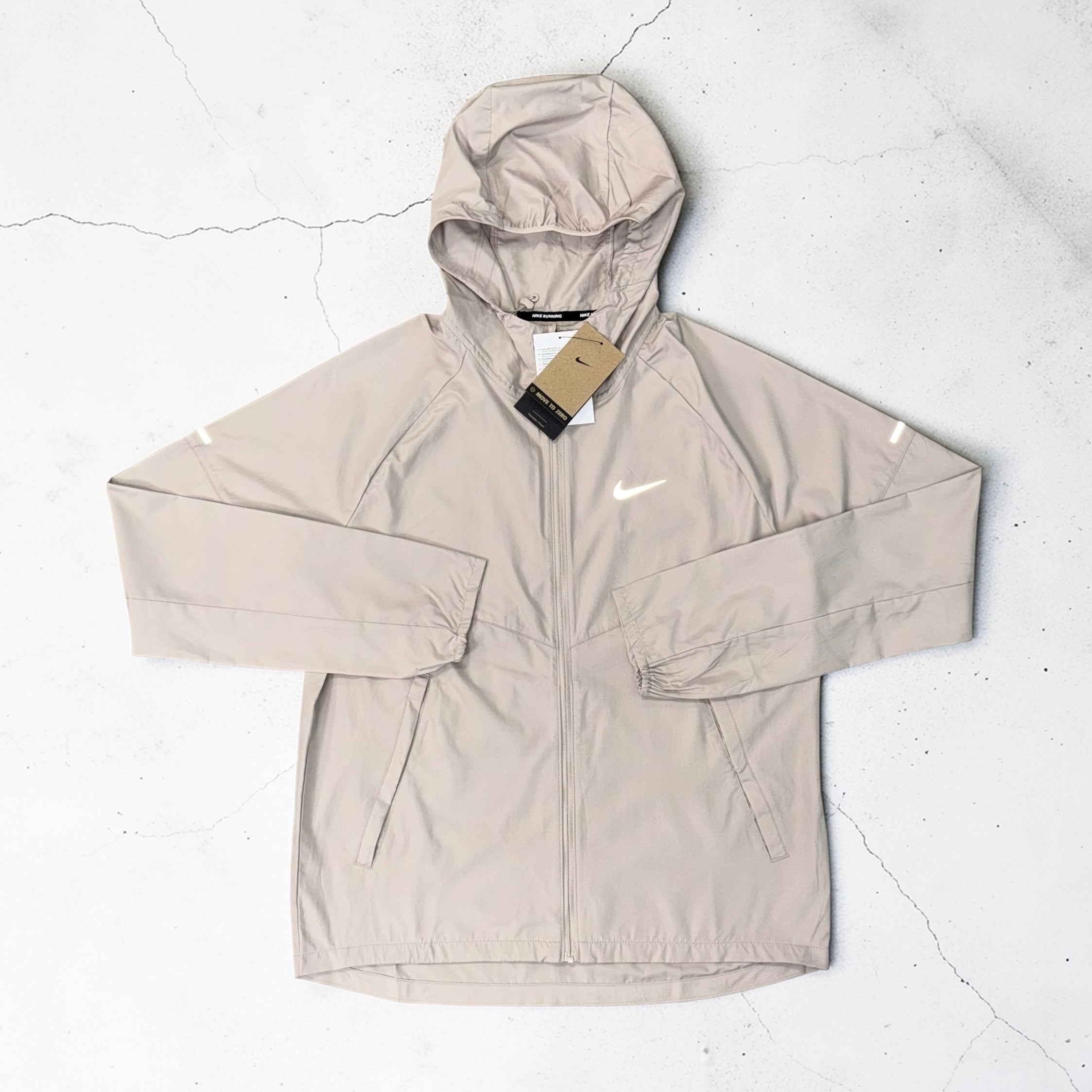 NIKE DRI-FIT WINDRUNNER JACKET - BEIGE