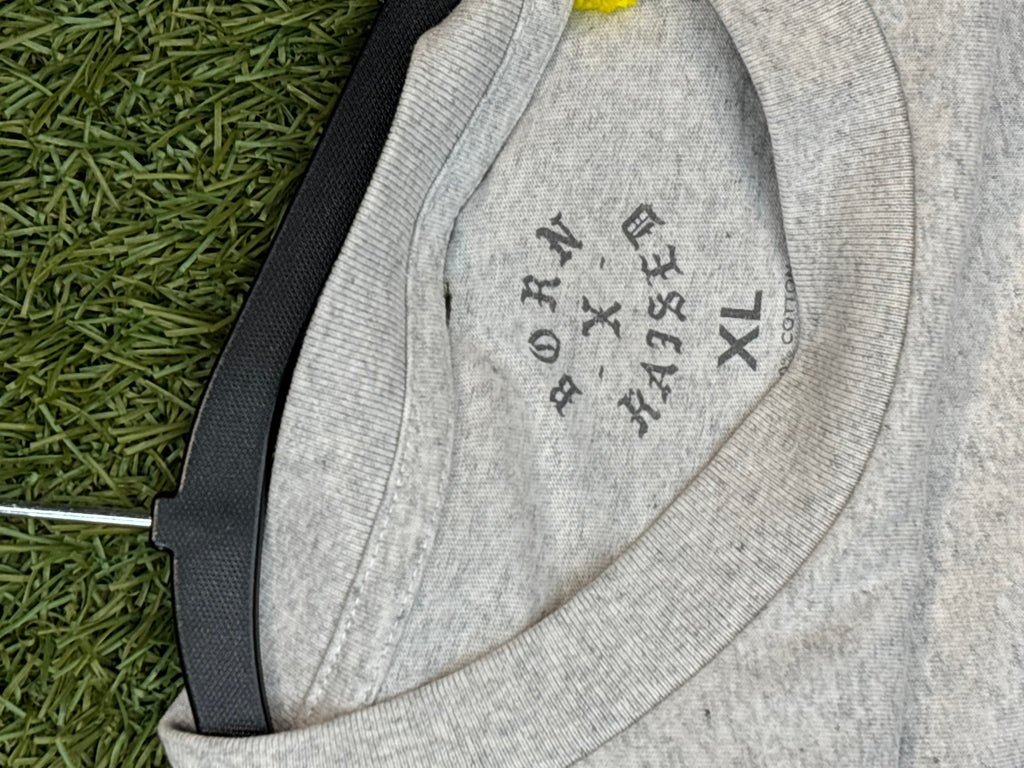 Born X Raised Modelo Tee