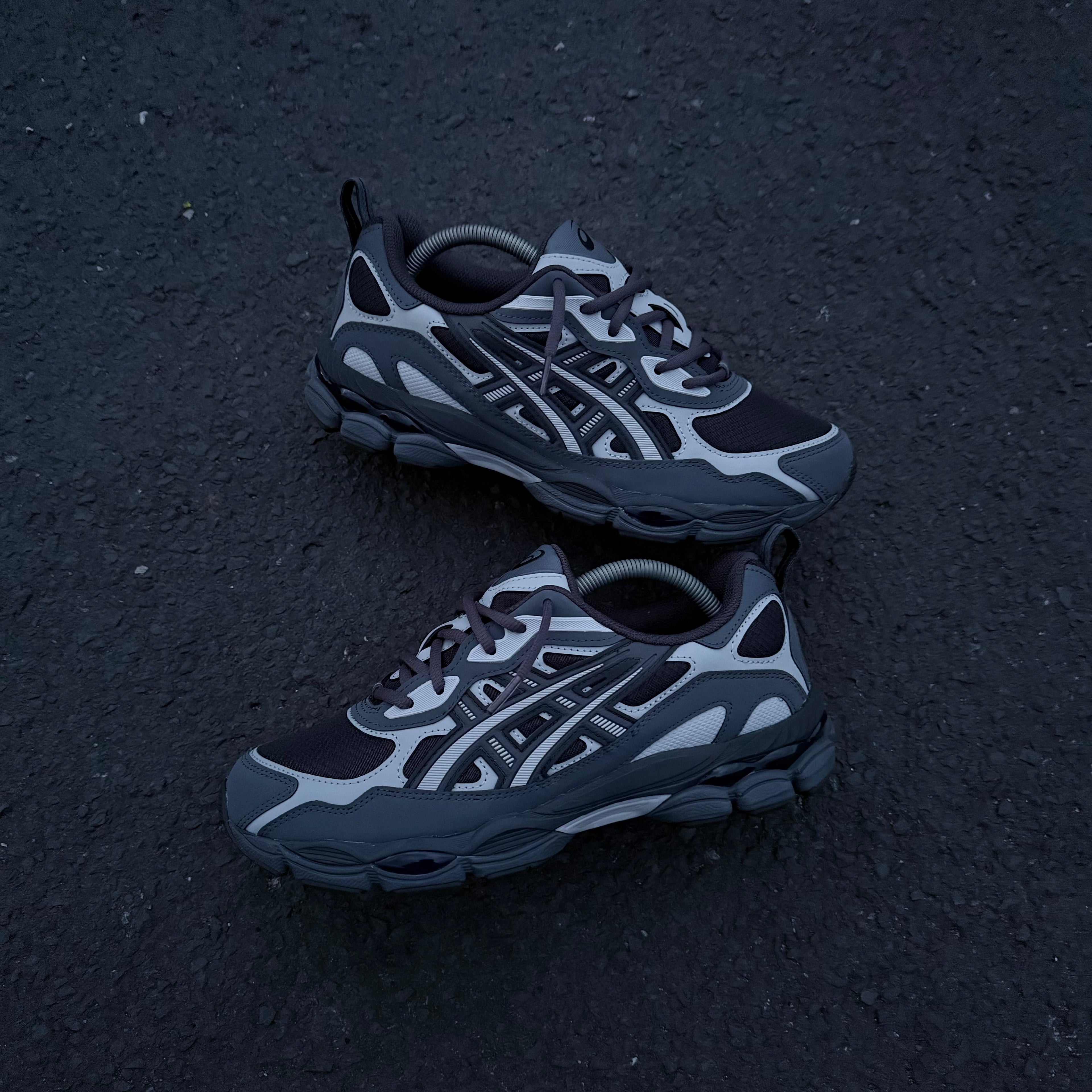ASICS GEL NYC TRAINER RGD - GRAPHITE GREY