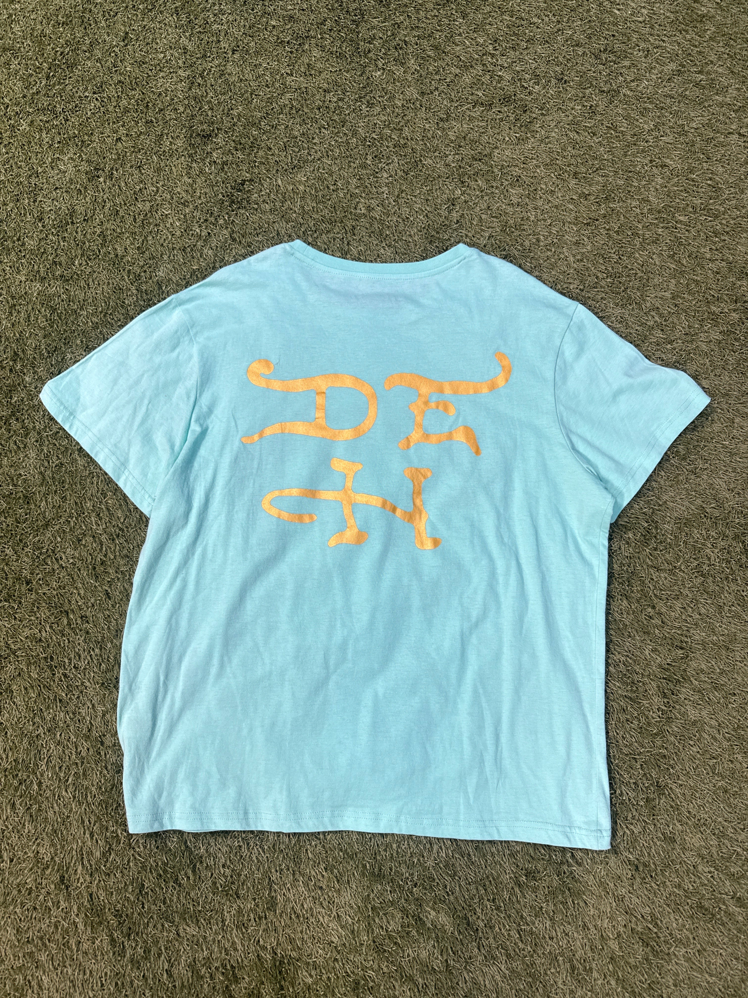 MODERN “ED HARDY” Y2K tee