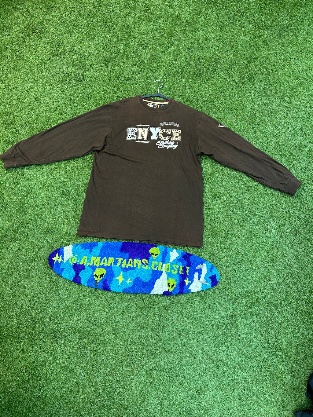 Vintage ENYCE Brown Long Sleeve Embroidered Tee