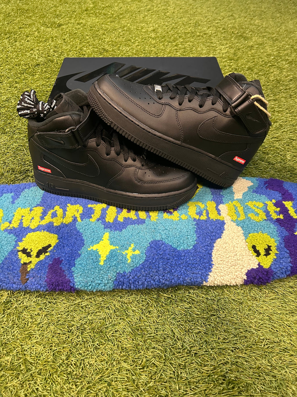 Nike X Supreme Air Force 1 Mid Black