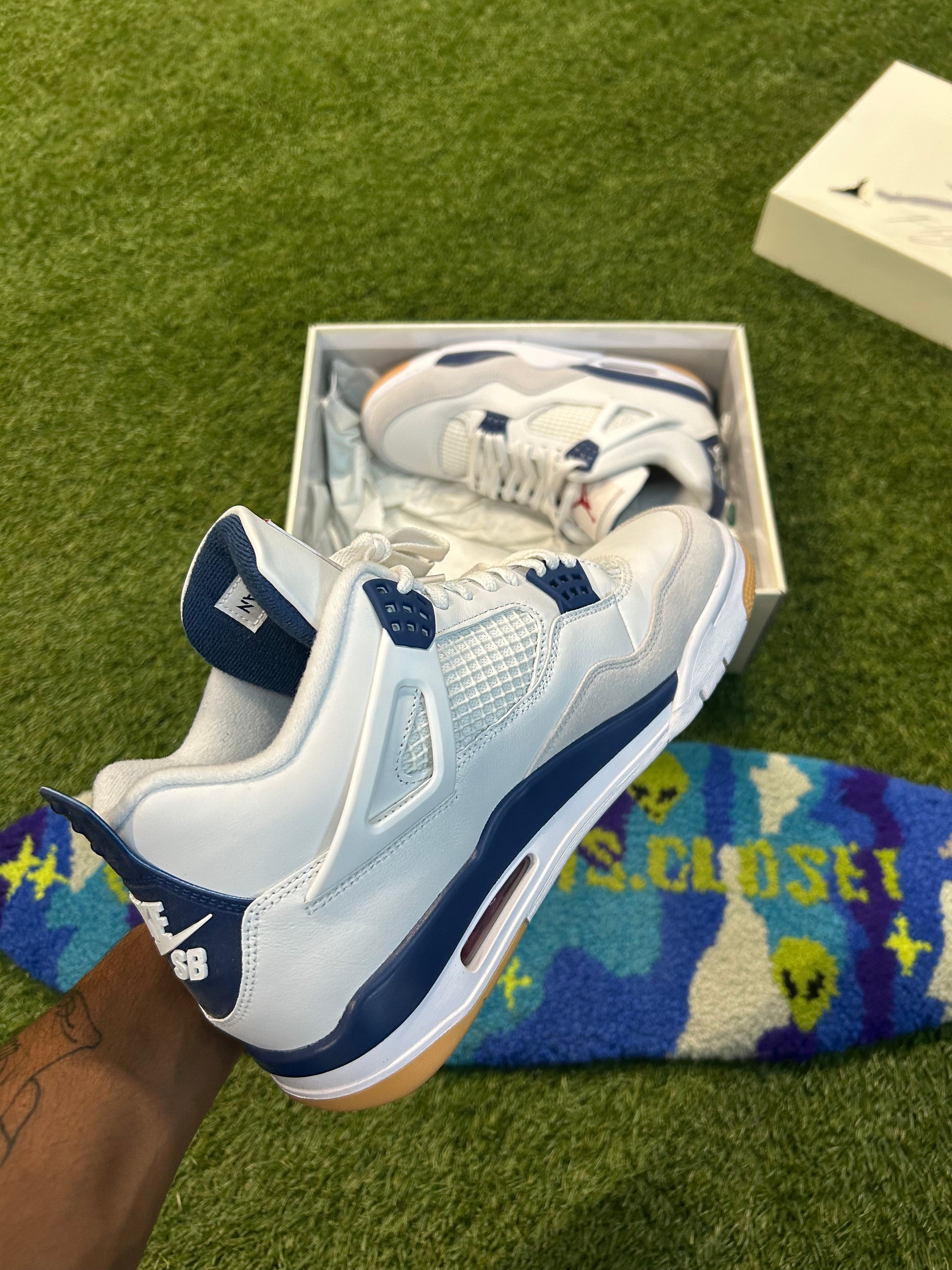 Jordan Retro 4 Nike SB’s Navy