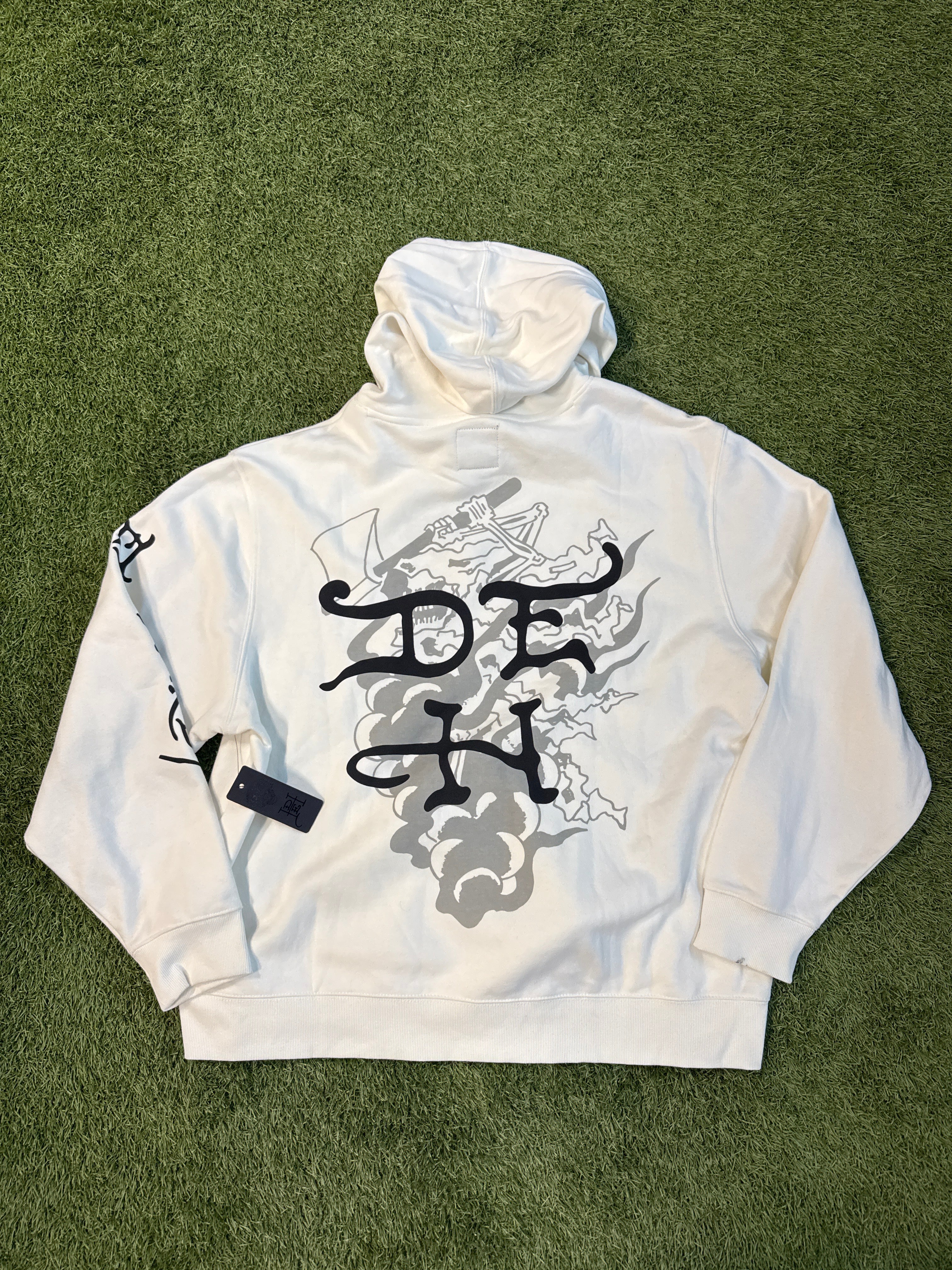 MODERN “ED HARDY” Y2K HOODIE