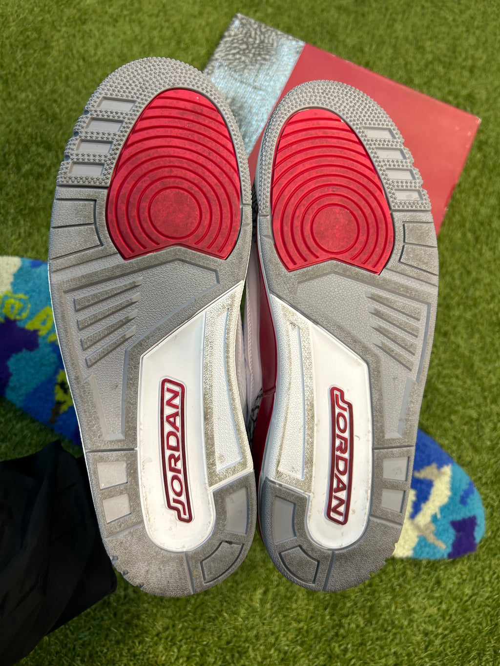 Jordan Retro 3 Cardinal Reds(Used)