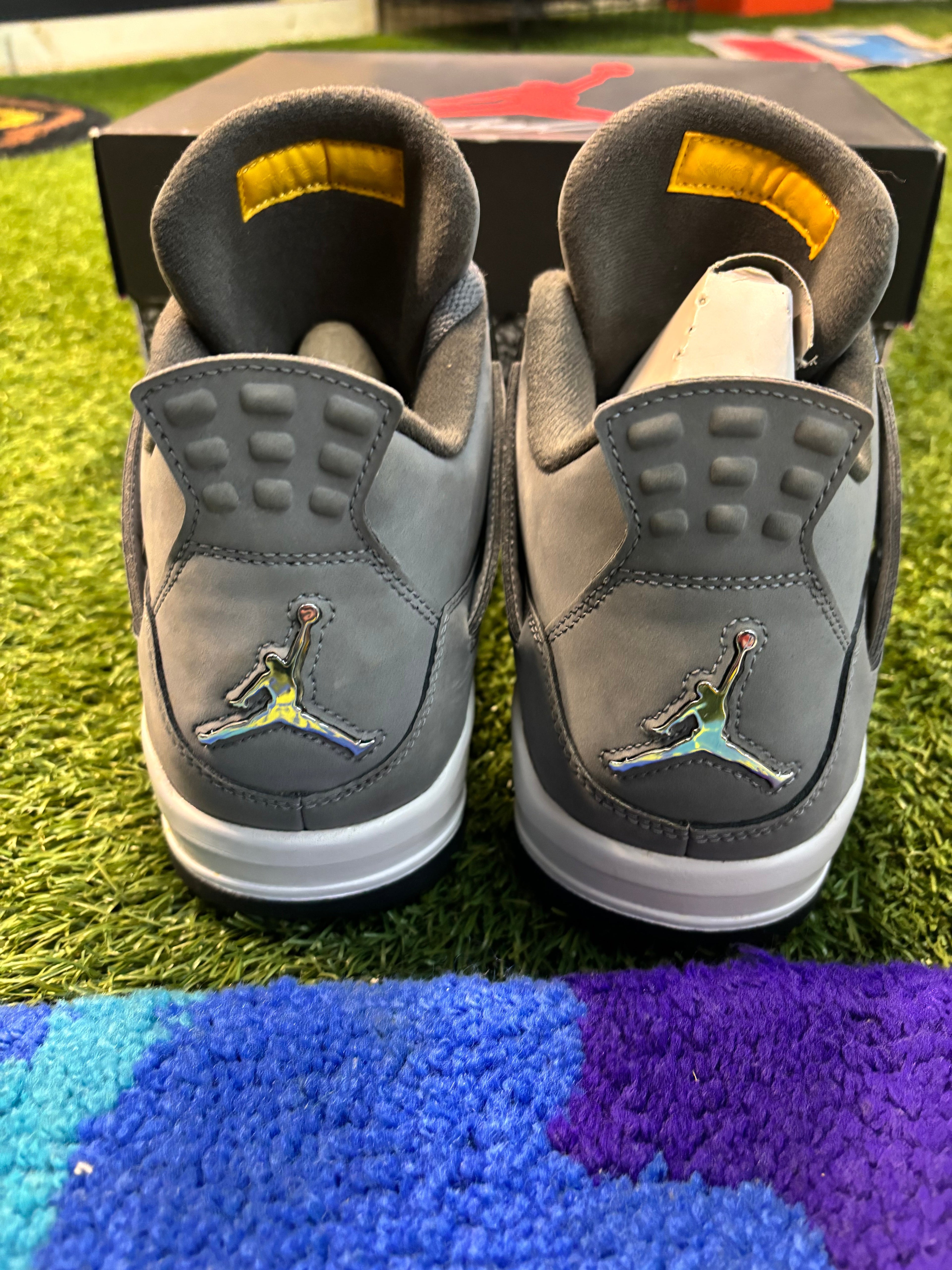 Jordan Retro 4 Cool Greys