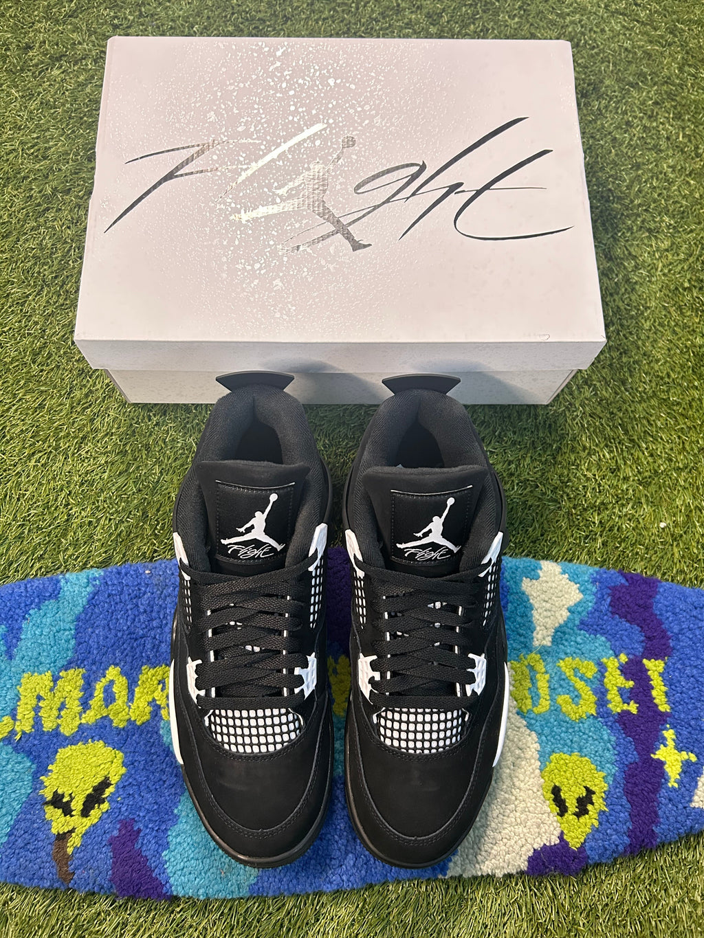 Jordan Retro 4 White Thunder