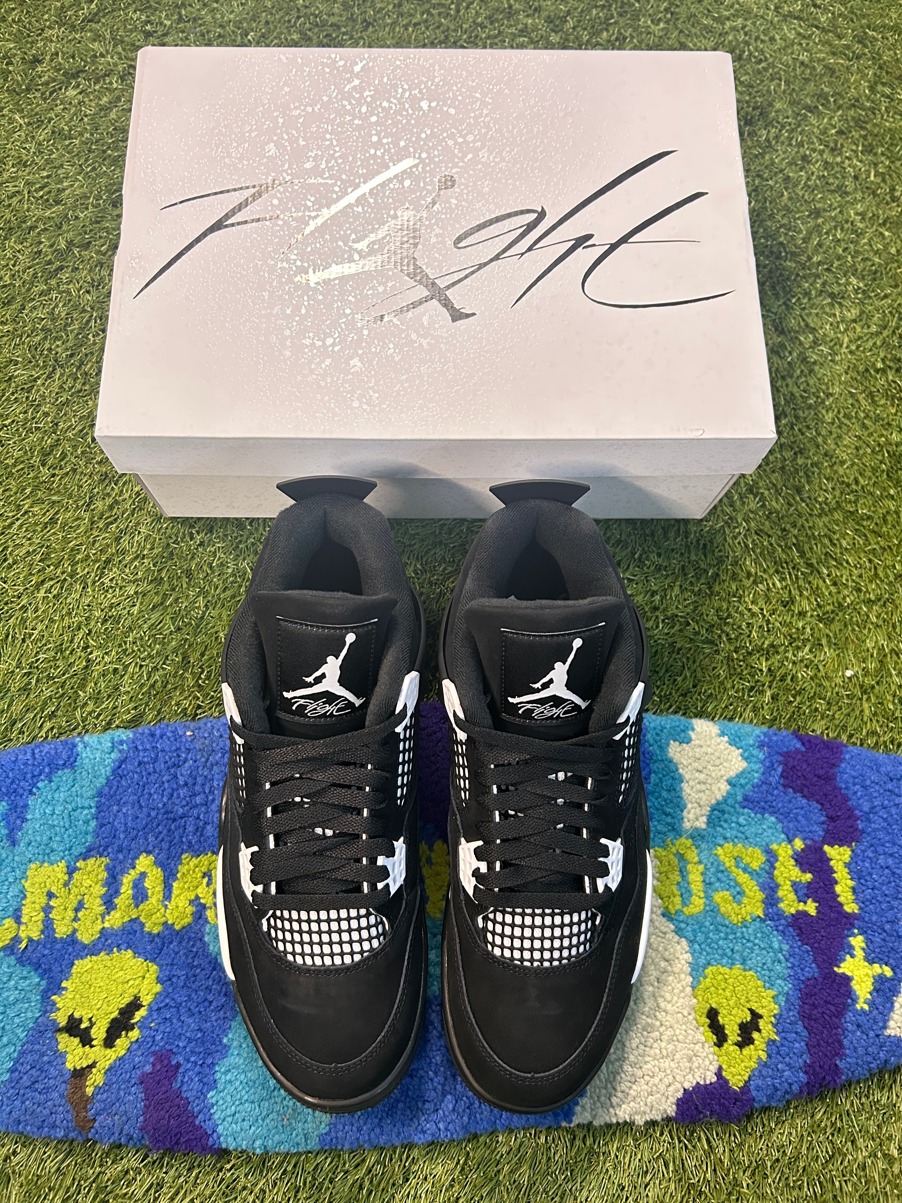 Jordan Retro 4 White Thunder
