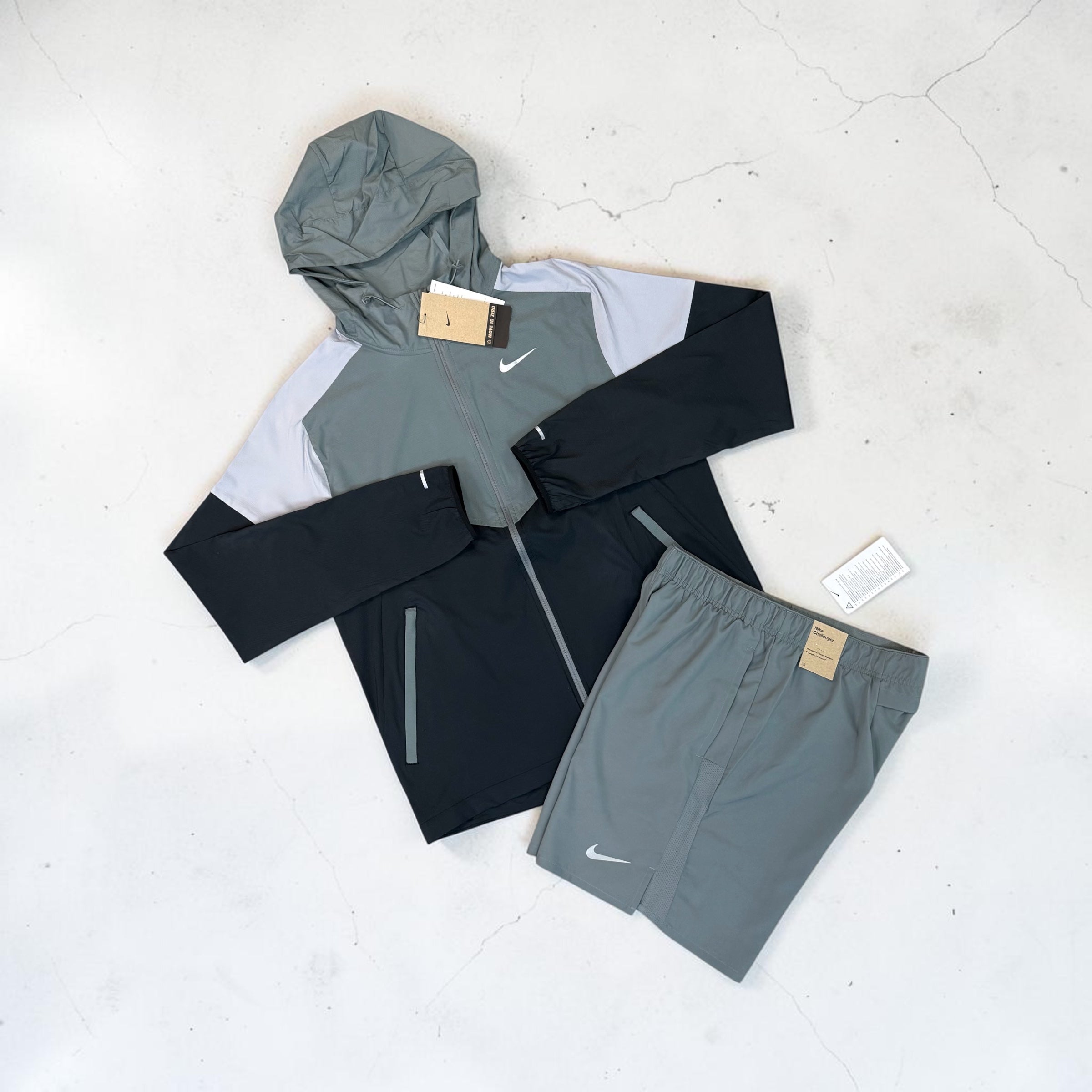 NIKE DRI-FIT WINDRUNNER AND 7” CHALLENGER SHORTS SET - GREY / ANTHRACITE