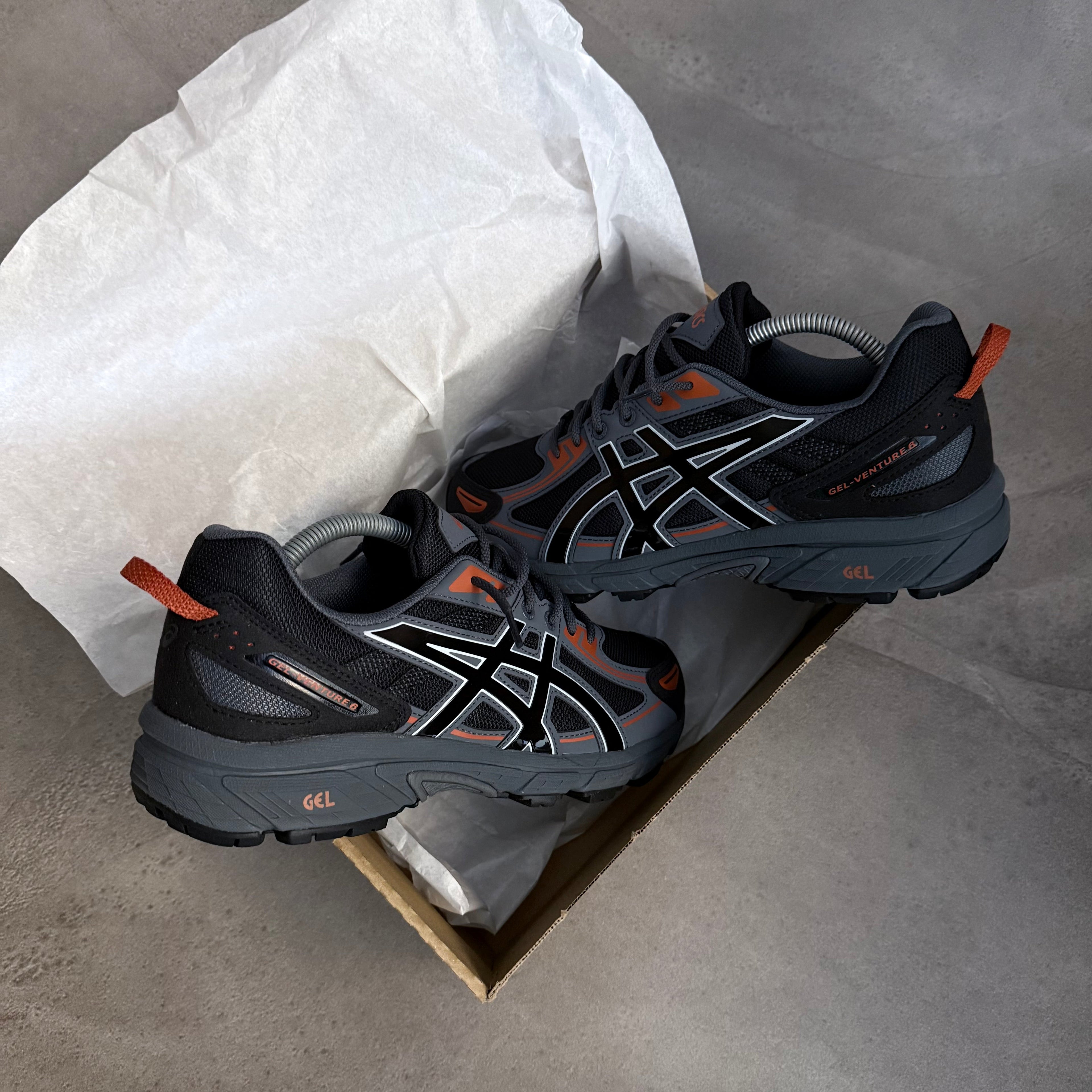 ASICS GEL VENTURE 6 TRAINER - SMOKE GREY / ORANGE