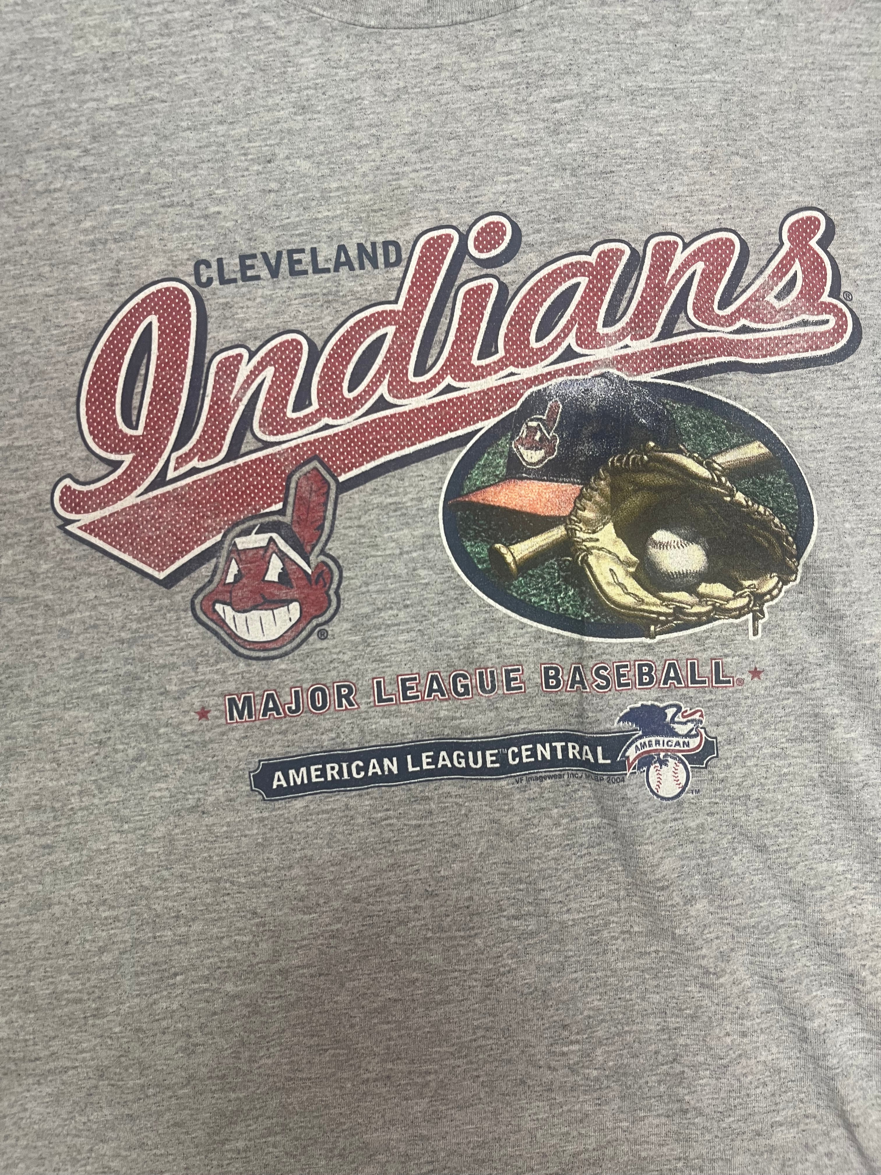 Vintage 2004 Cleveland Indians Tee