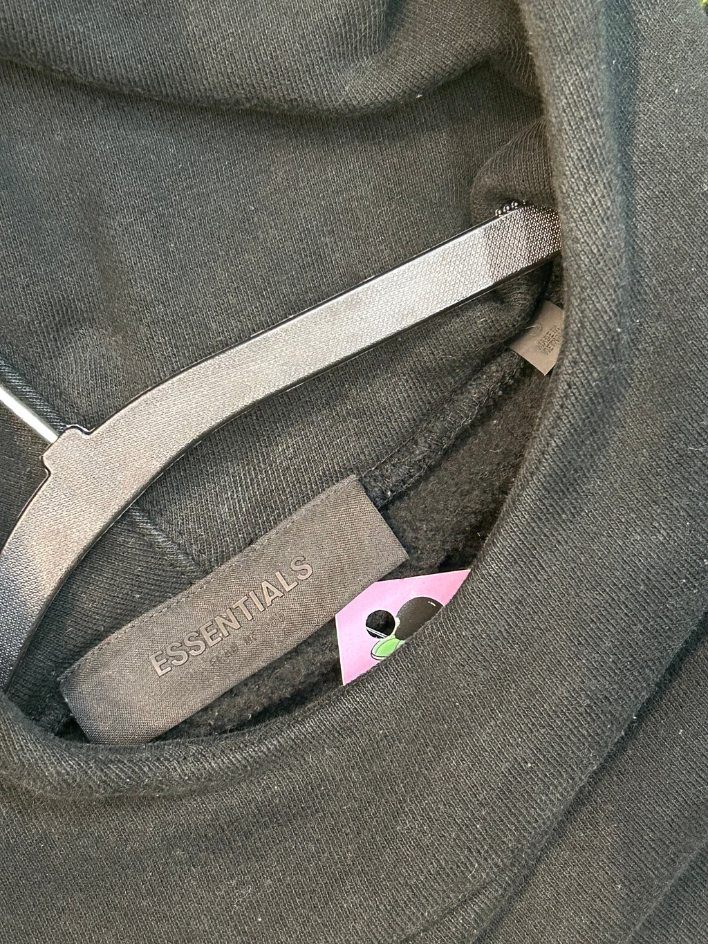 Fear Of God Essentials Cropped Hoodie W/Pockets