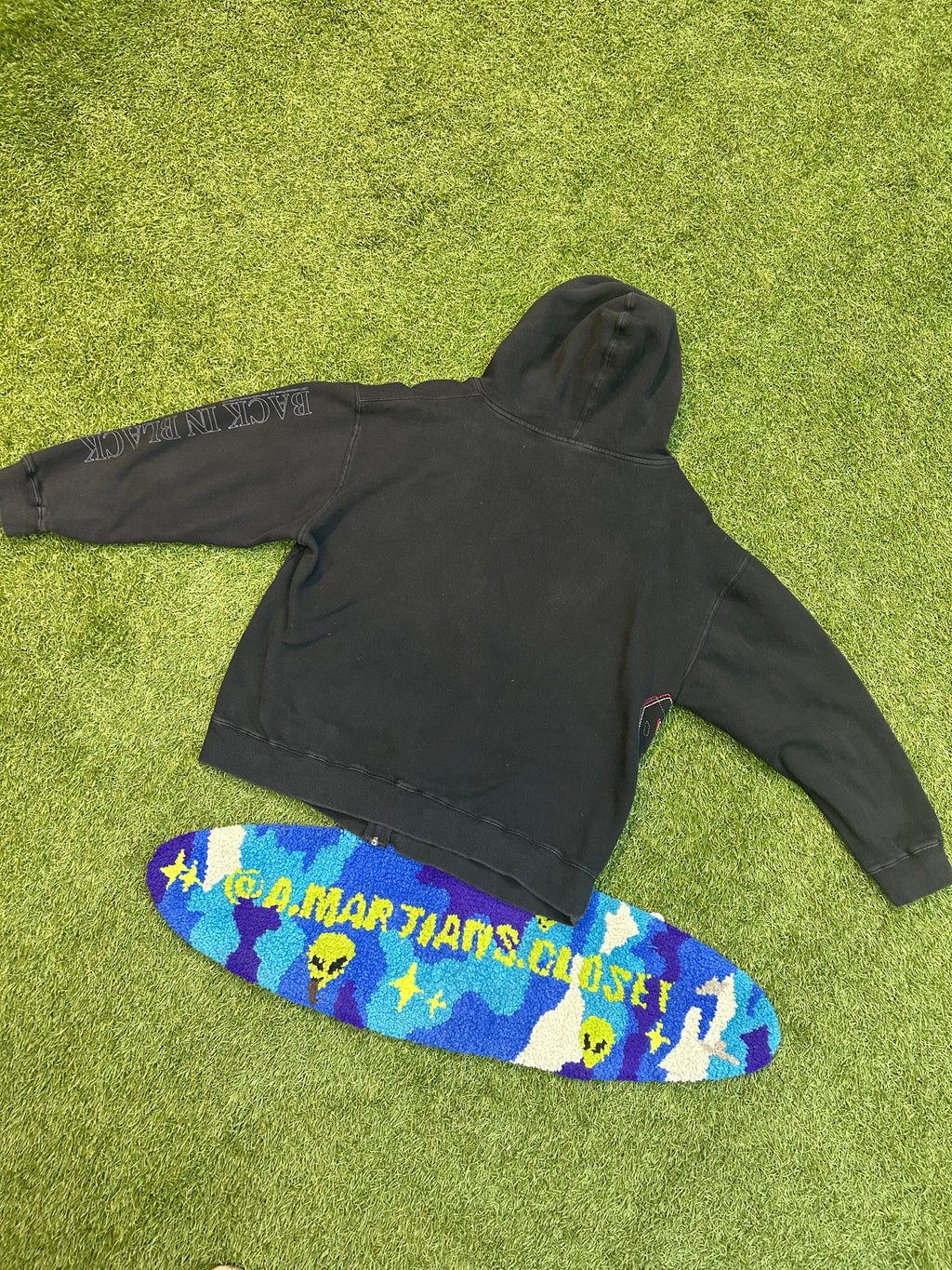 2007 AC DC Back In Black ZipUp Hoodie