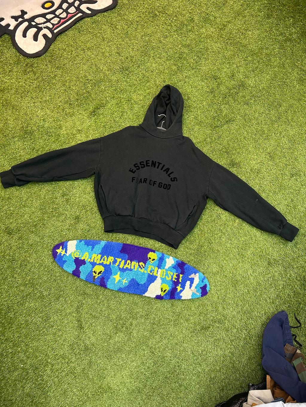 Fear Of God Essentials Cropped Hoodie W/Pockets