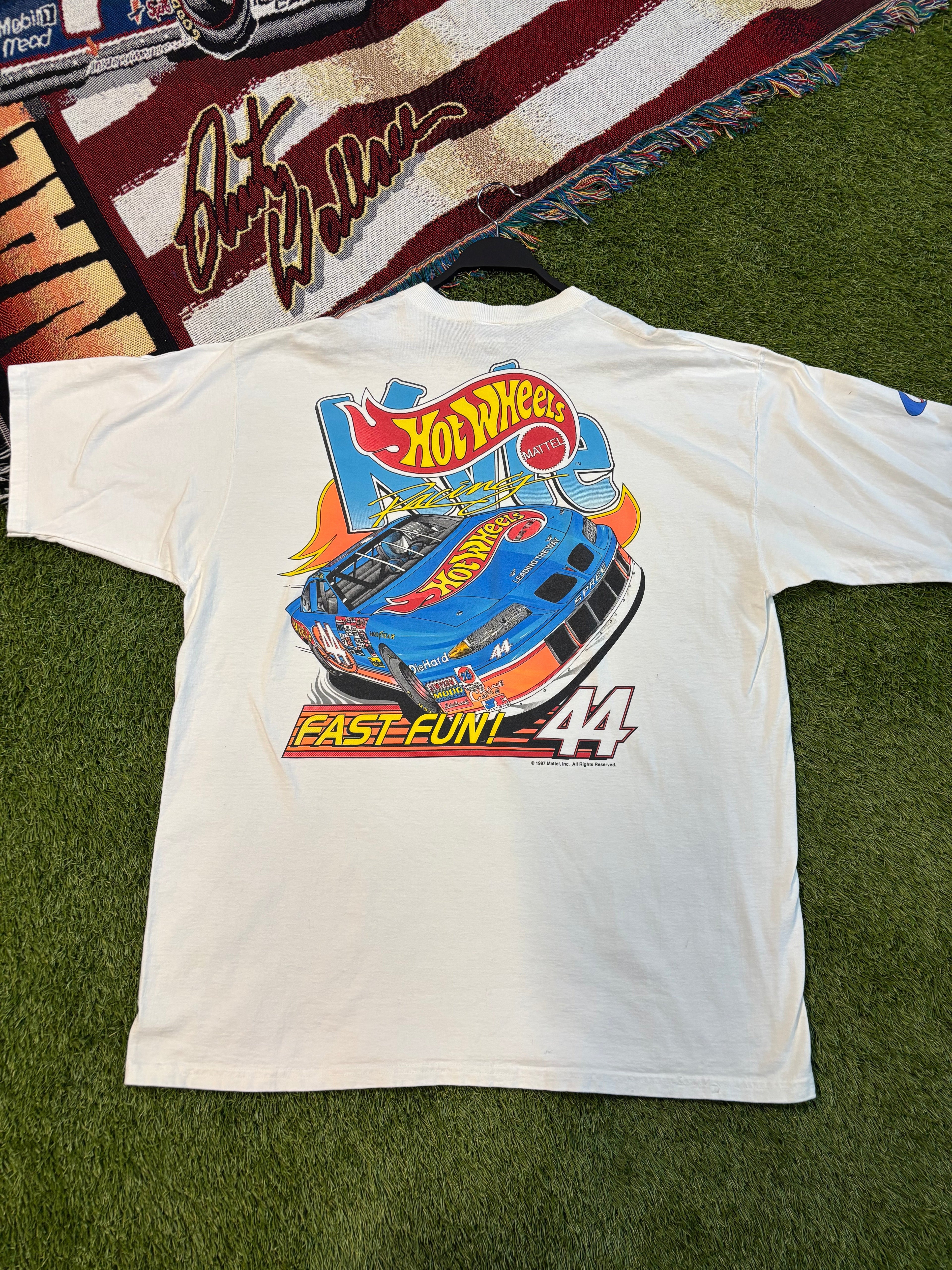 1997 Hot Wheels Mattel Racing #44 NASCAR T-Shirt Size XXL Fruit Of The Loom Lofteez Tag