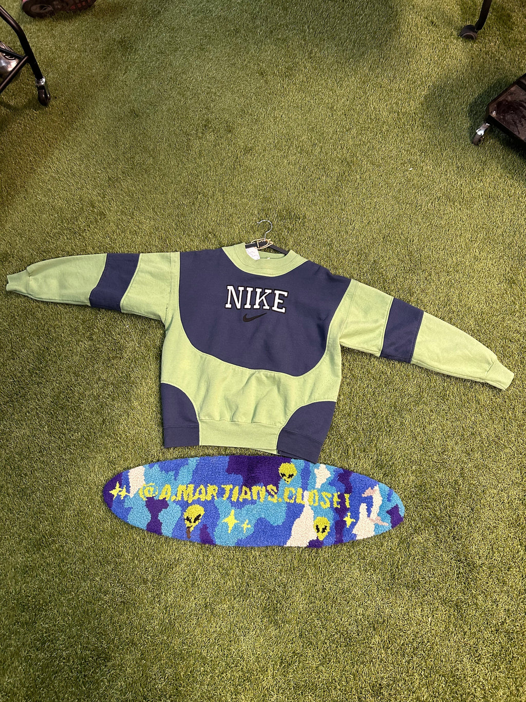 Y2K Nike Center Swoosh Wavey Colors