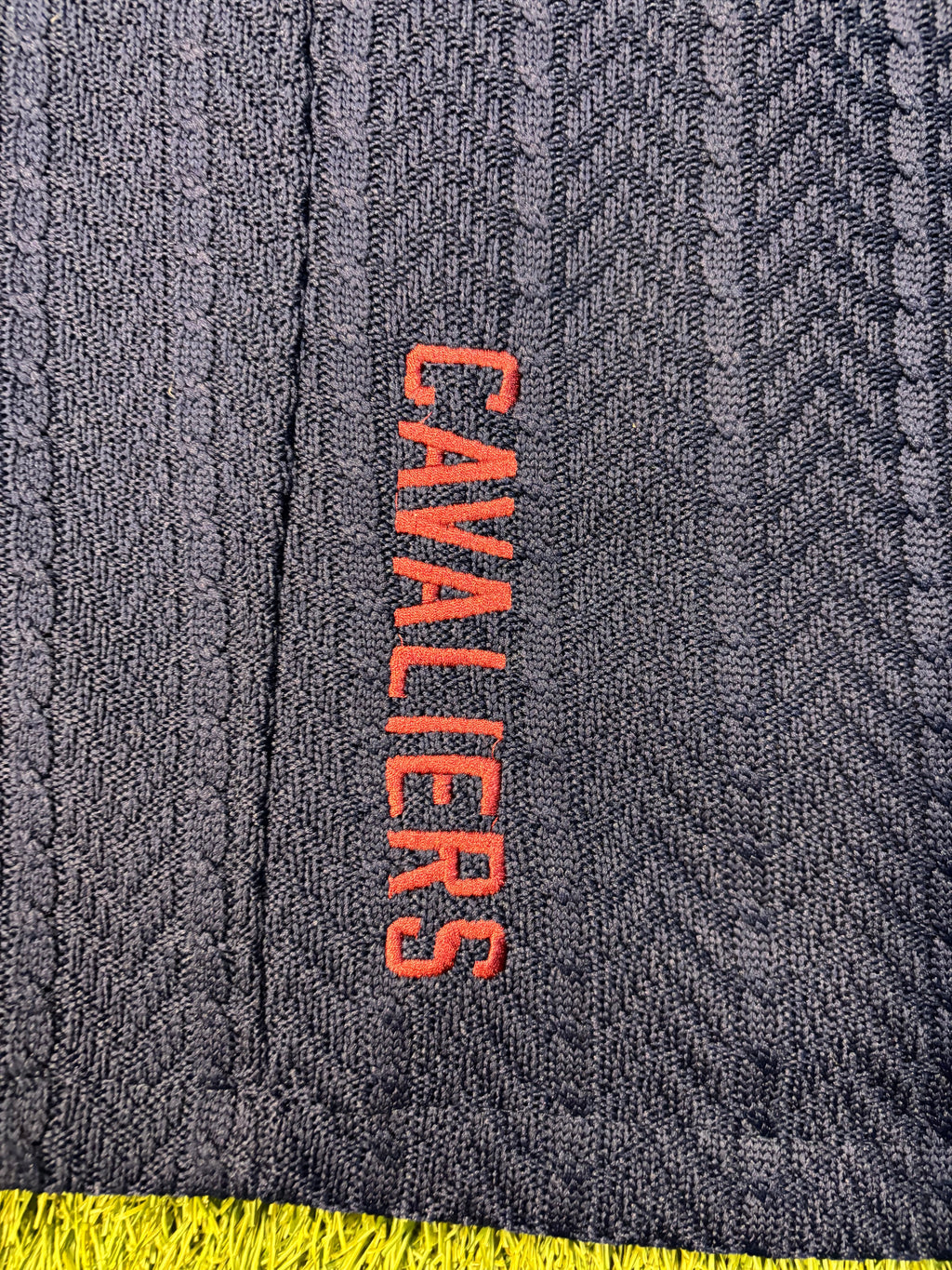 Womans Navy Blue Knitted Cleveland Cavaliers Jacket Size Small