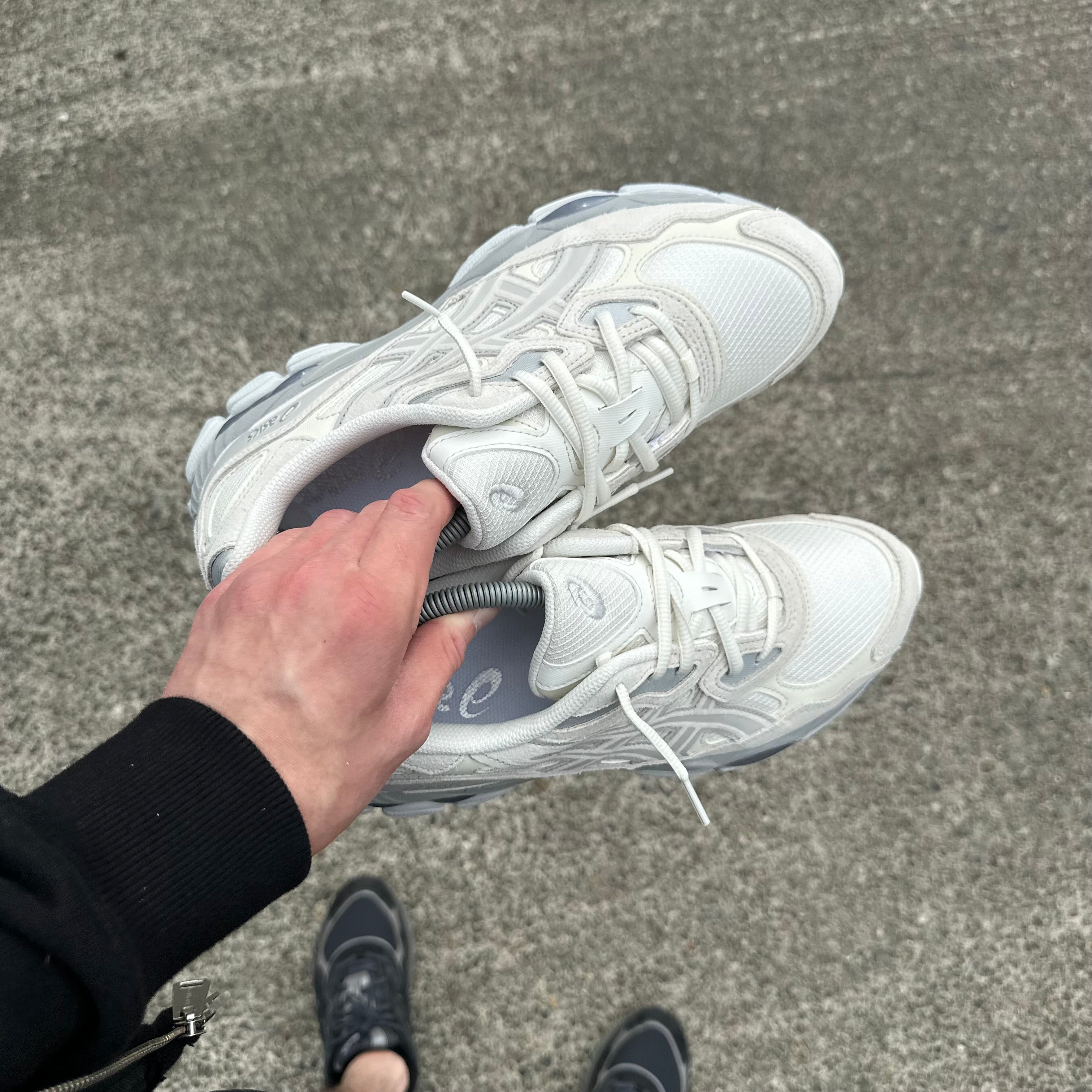 ASICS GEL NYC TRAINER - PALE CREAM / GREY