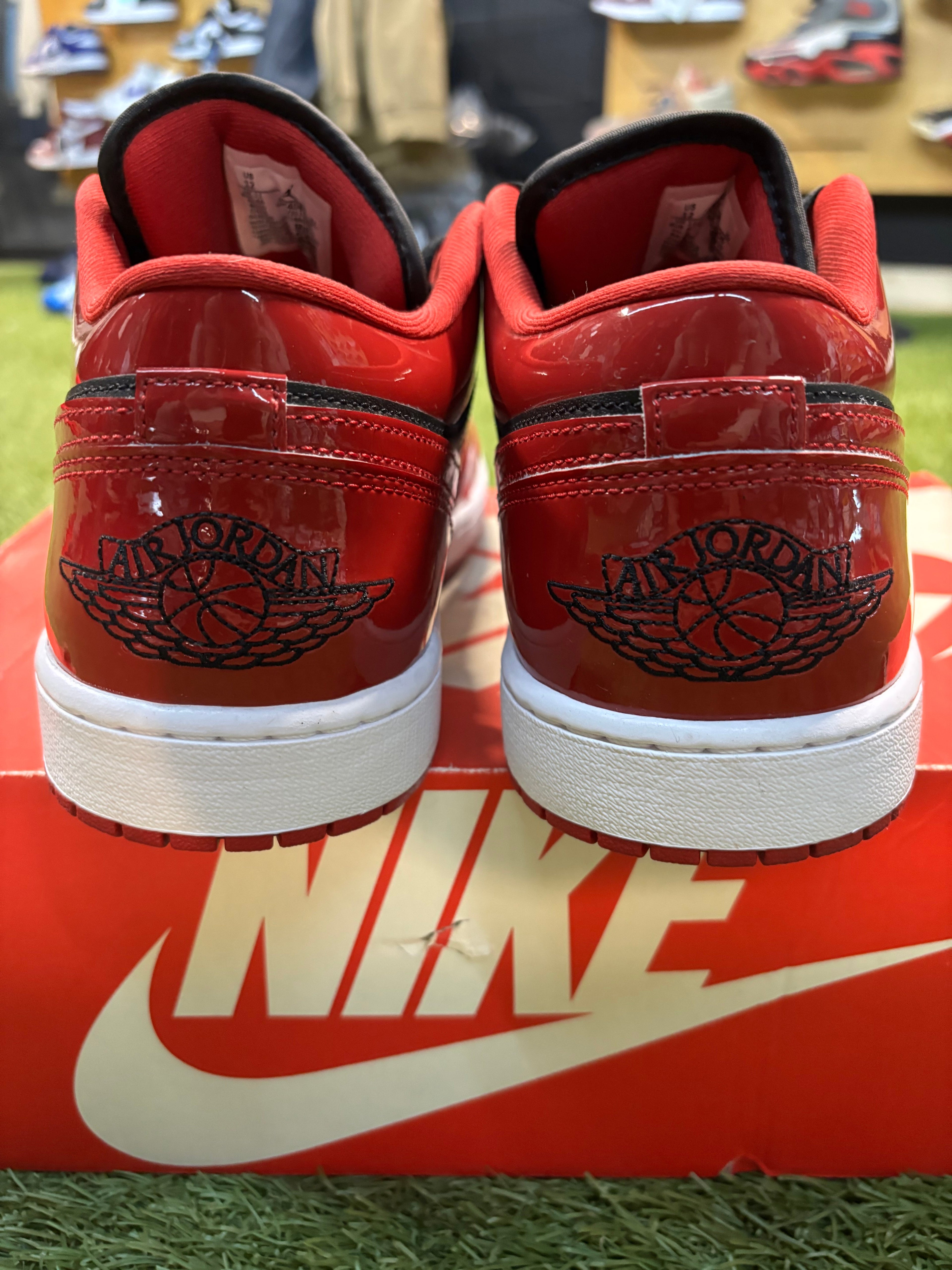 Jordan 1 low varsity red size 12