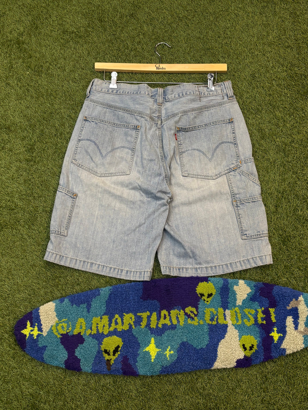 Women’s Levi’s Carpenter Light Wash Jorts