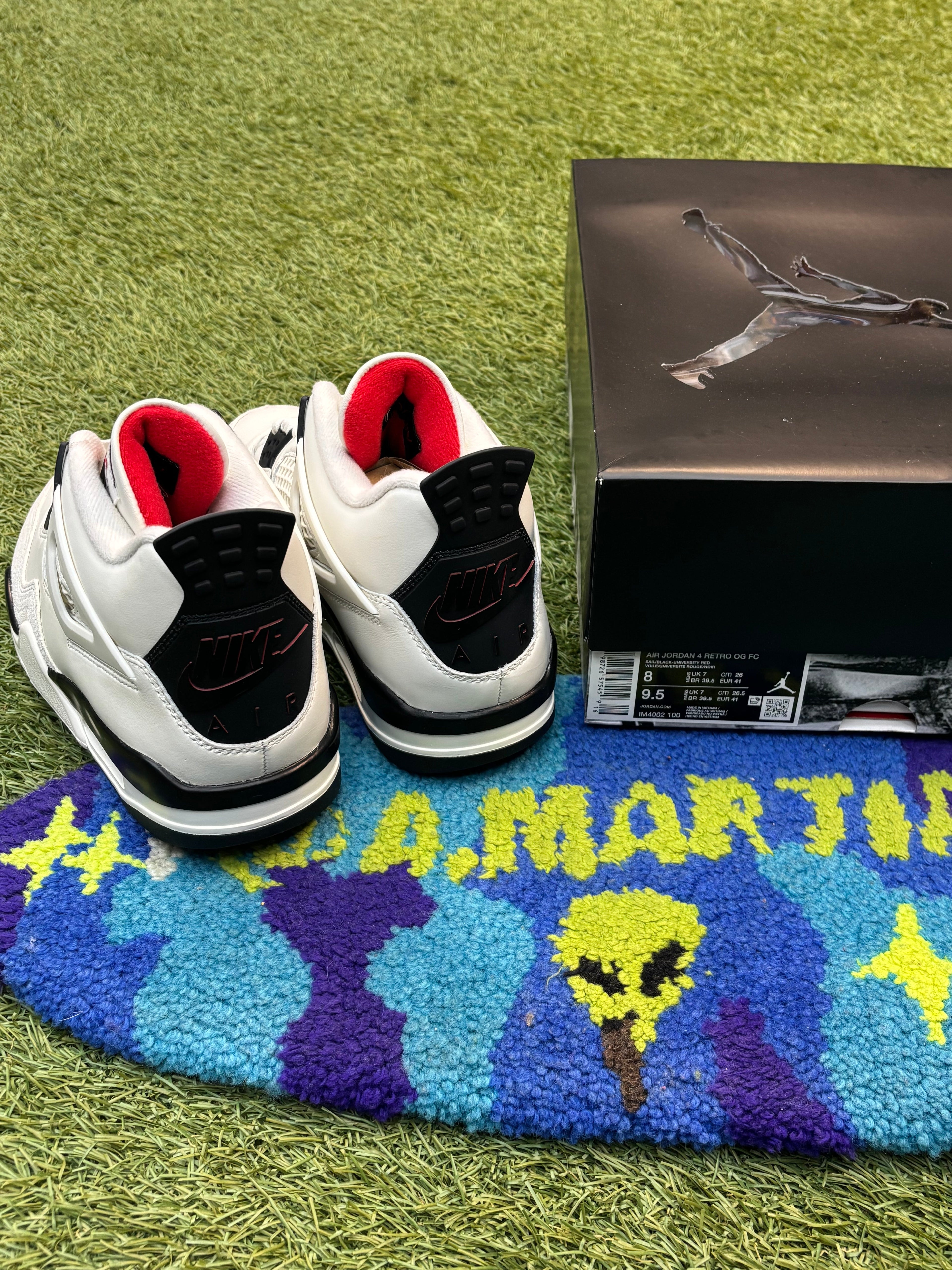 Jordan Retro 4 Flight Club