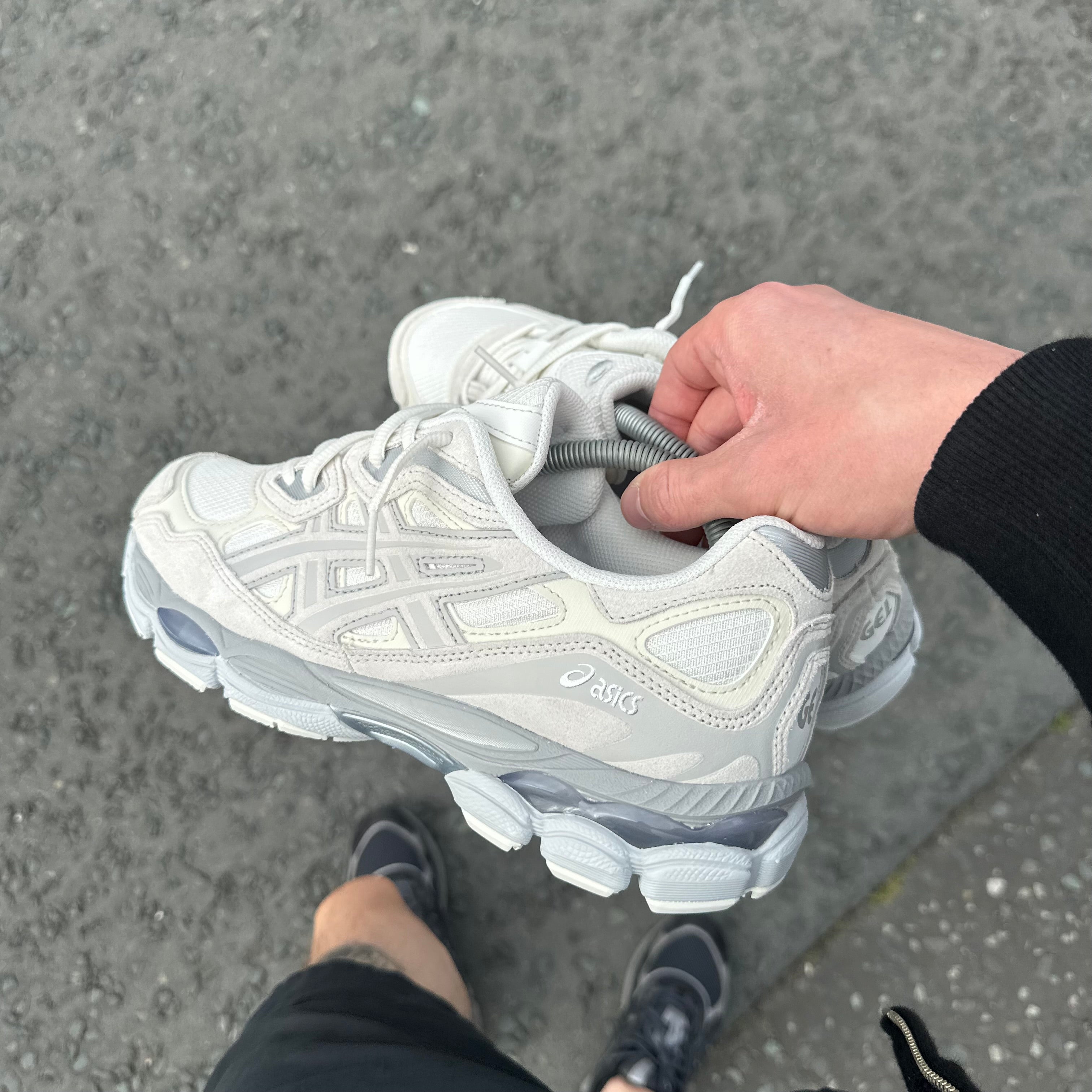 ASICS GEL NYC TRAINER - PALE CREAM / GREY