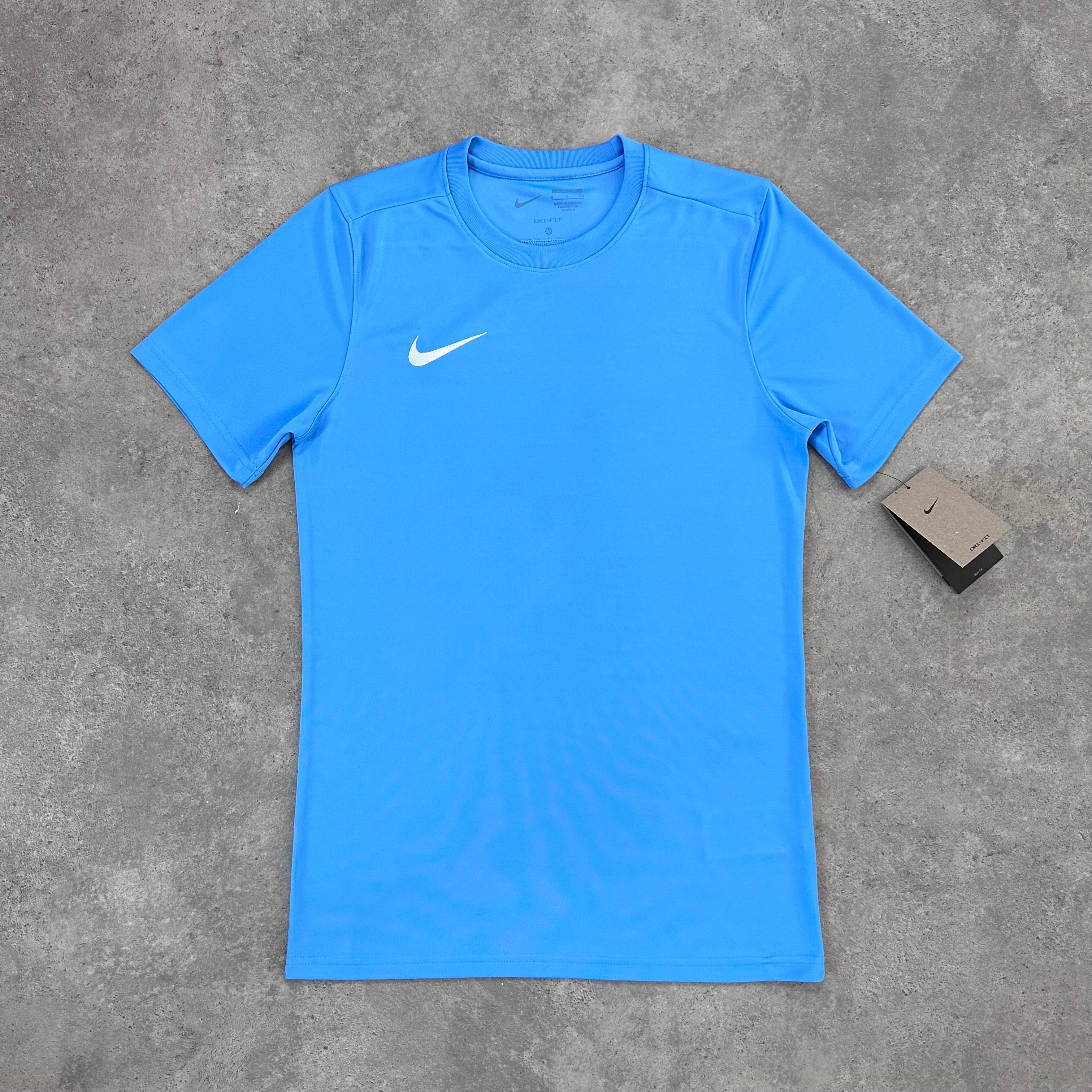 NIKE LOGO ESSENTIAL T SHIRT - BABY BLUE