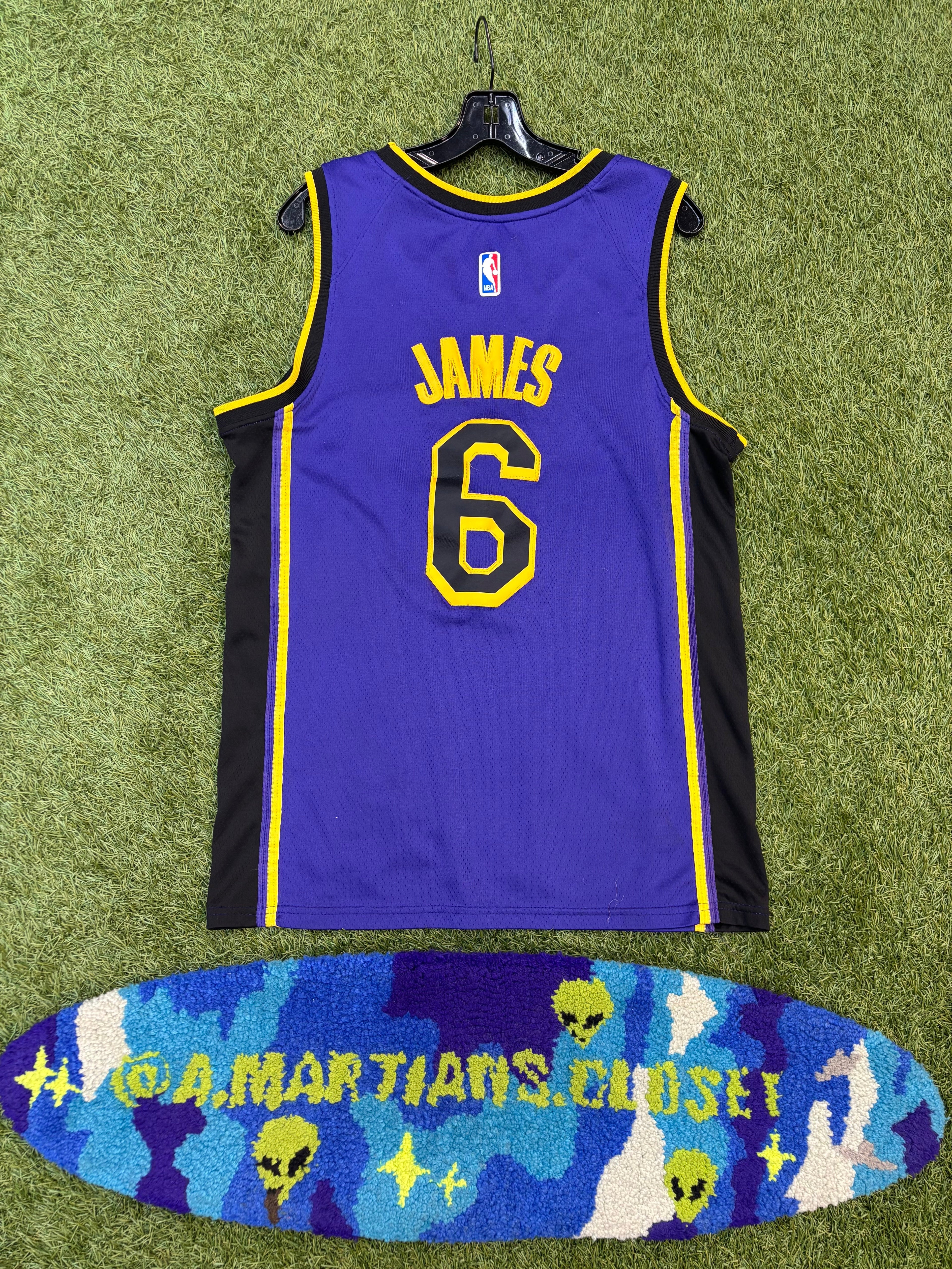 LA Lakers LeBron James Swingman Jersey