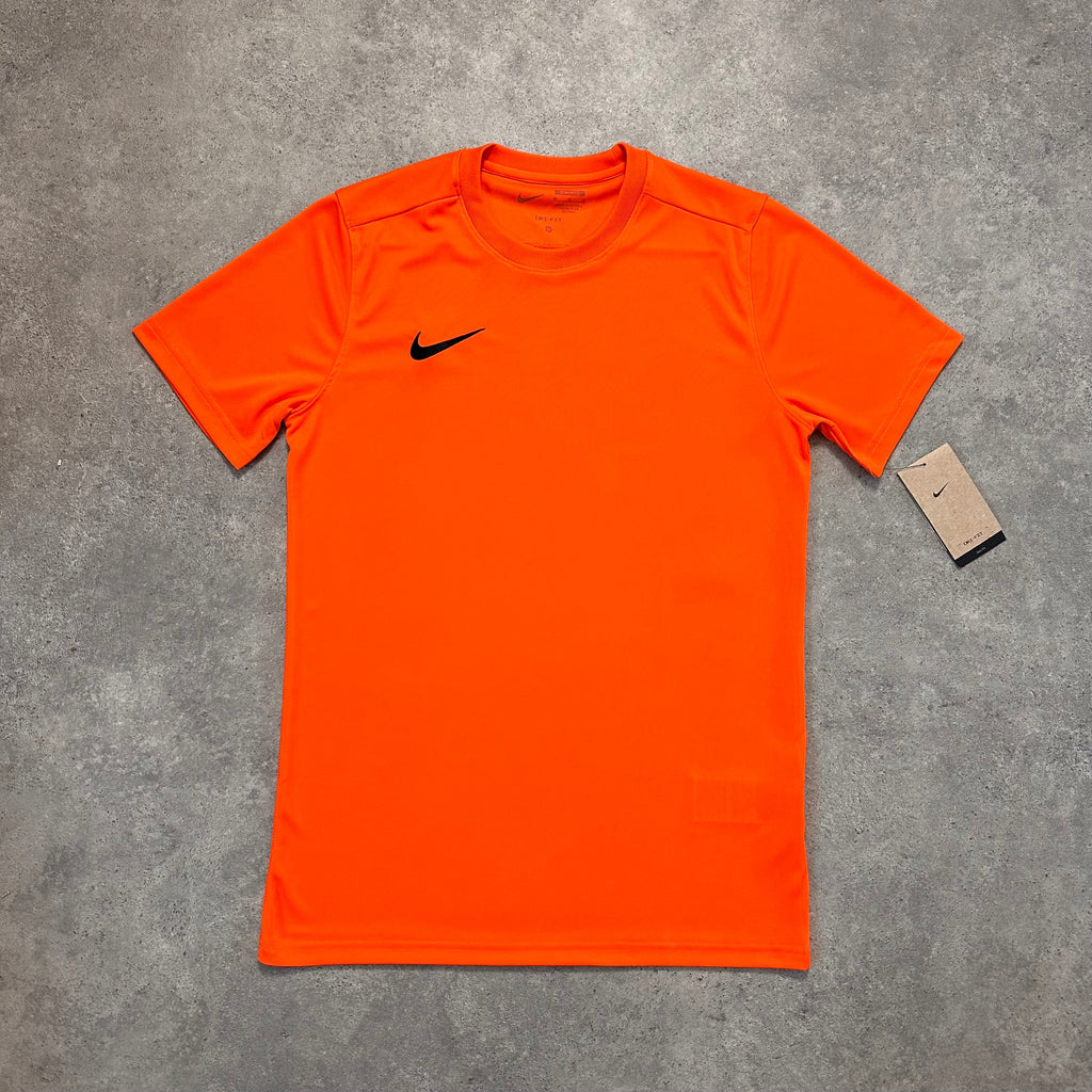 NIKE LOGO ESSENTIAL T SHIRT - ORANGE