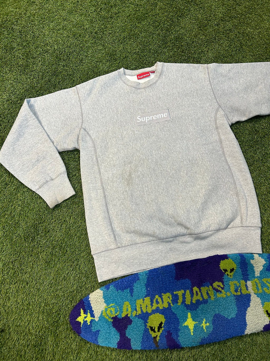 Rare Y2K Supreme Silver On Silver BoGo Crewneck(2003)