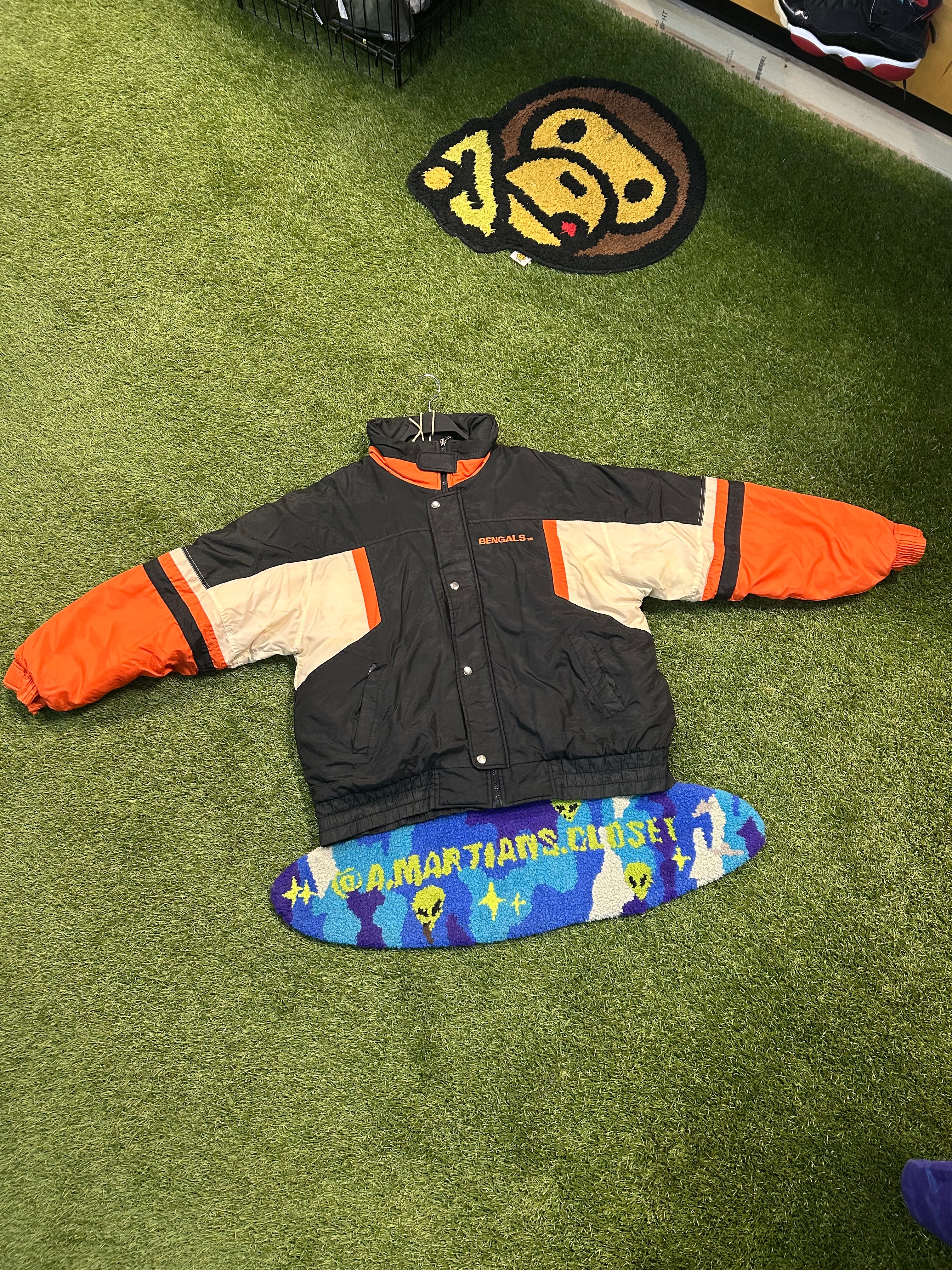 Vintage 90s Game Day NFL Cincinnati Bengals Jacket W/Hood